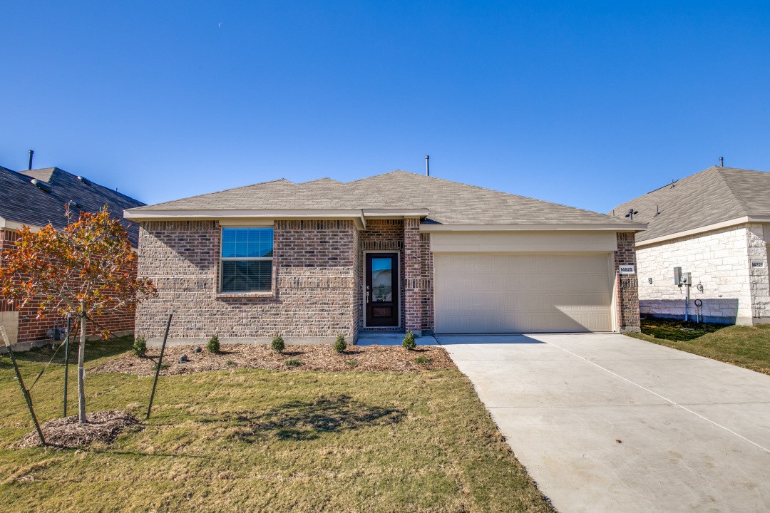 Property photo 01 of 14825 Dusty Boot Trail Fort, Worth, TX 76052 | MLS #21182031
