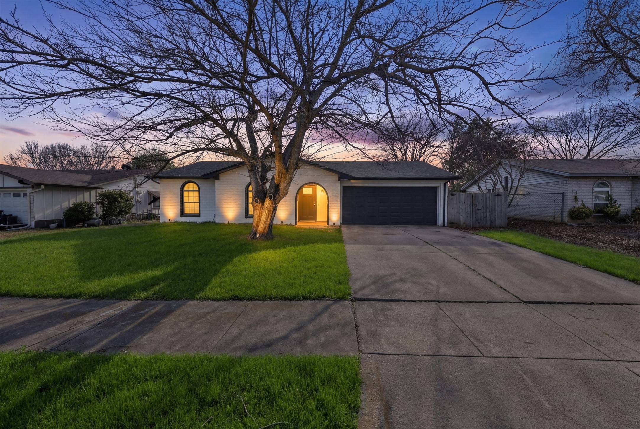 529 Ann Lois Lane, Burleson, TX, 76028