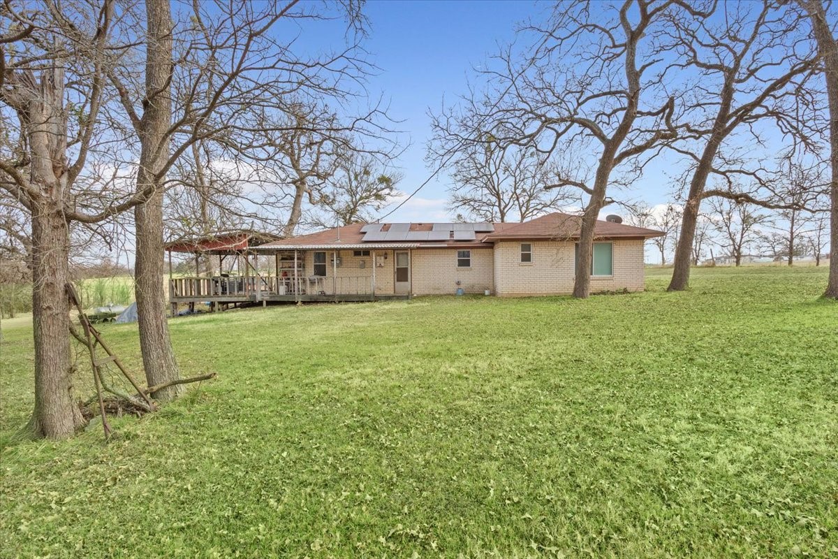 1832 W White Oak Road, West, TX, 76691