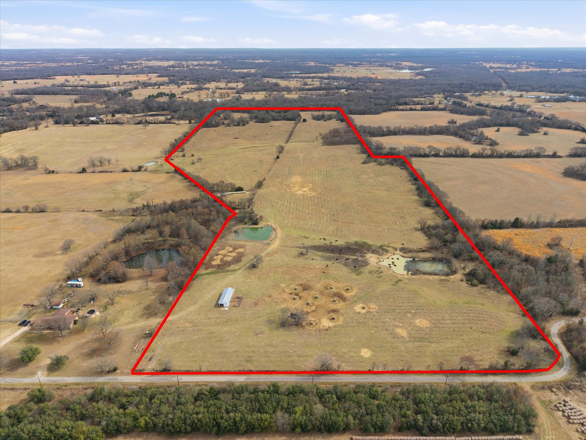Property photo 01 of 560 Rs County Road 3417, Emory, TX 75440 | MLS #21182559