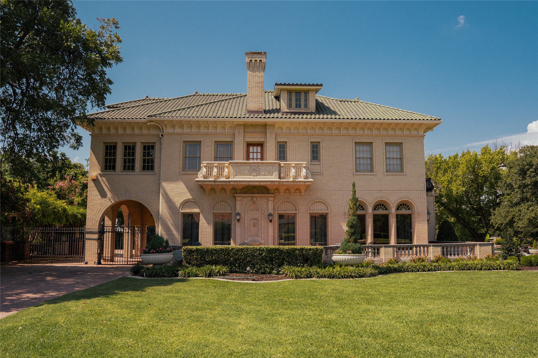 1001 Elizabeth Boulevard, Fort Worth, TX, 76110