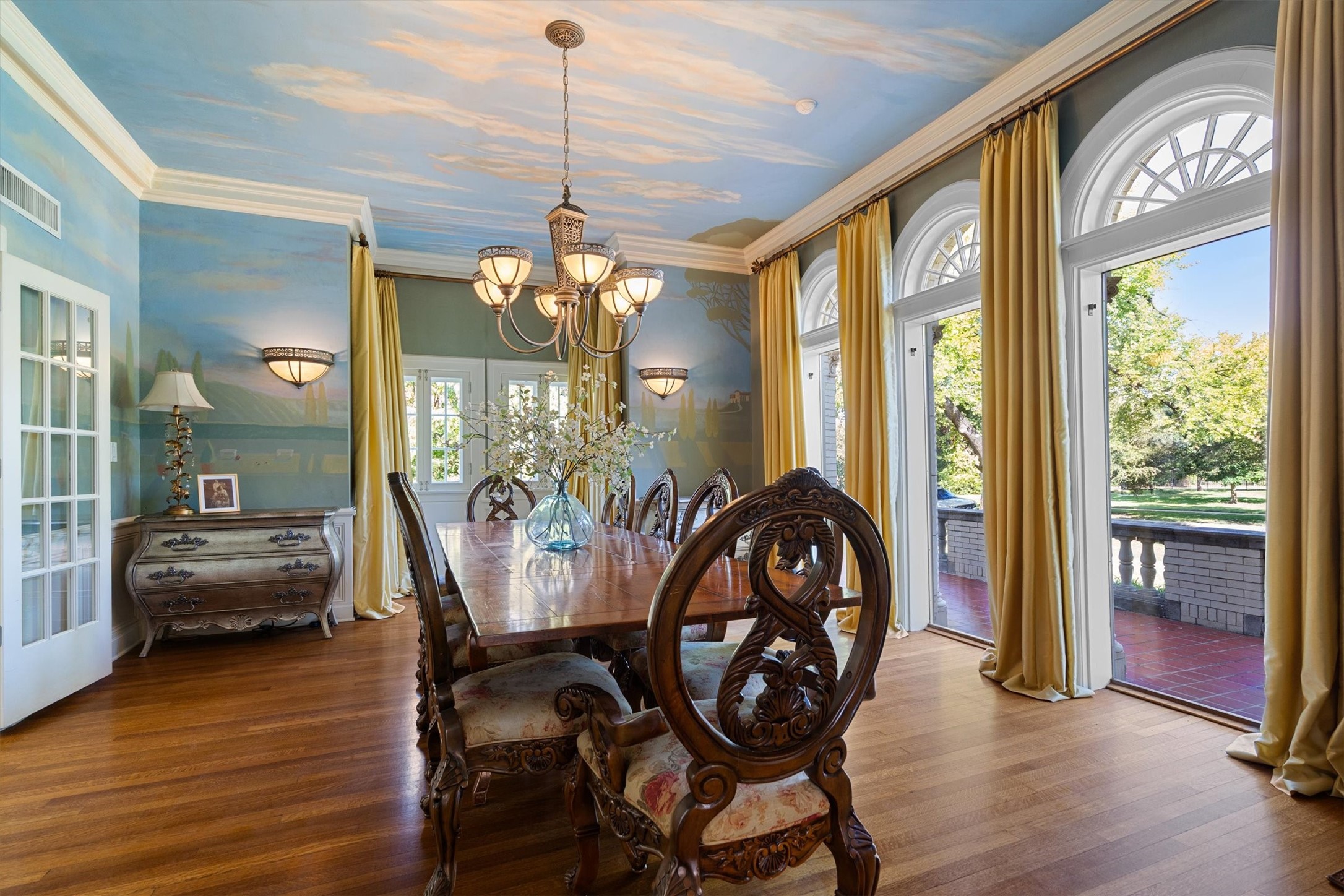 1001 Elizabeth Boulevard, Fort Worth, TX, 76110