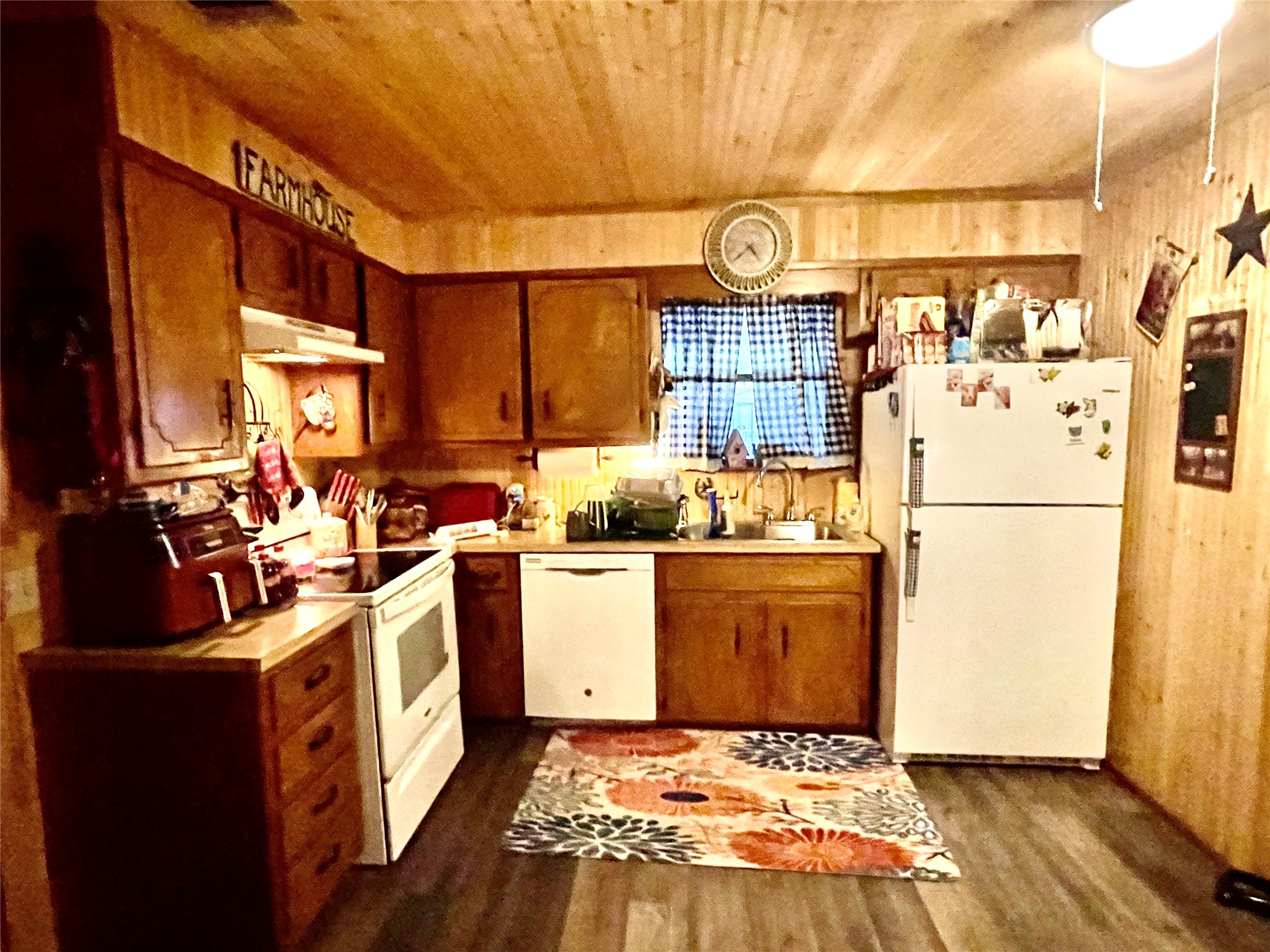 1116 Navarro, Mart, TX, 76664