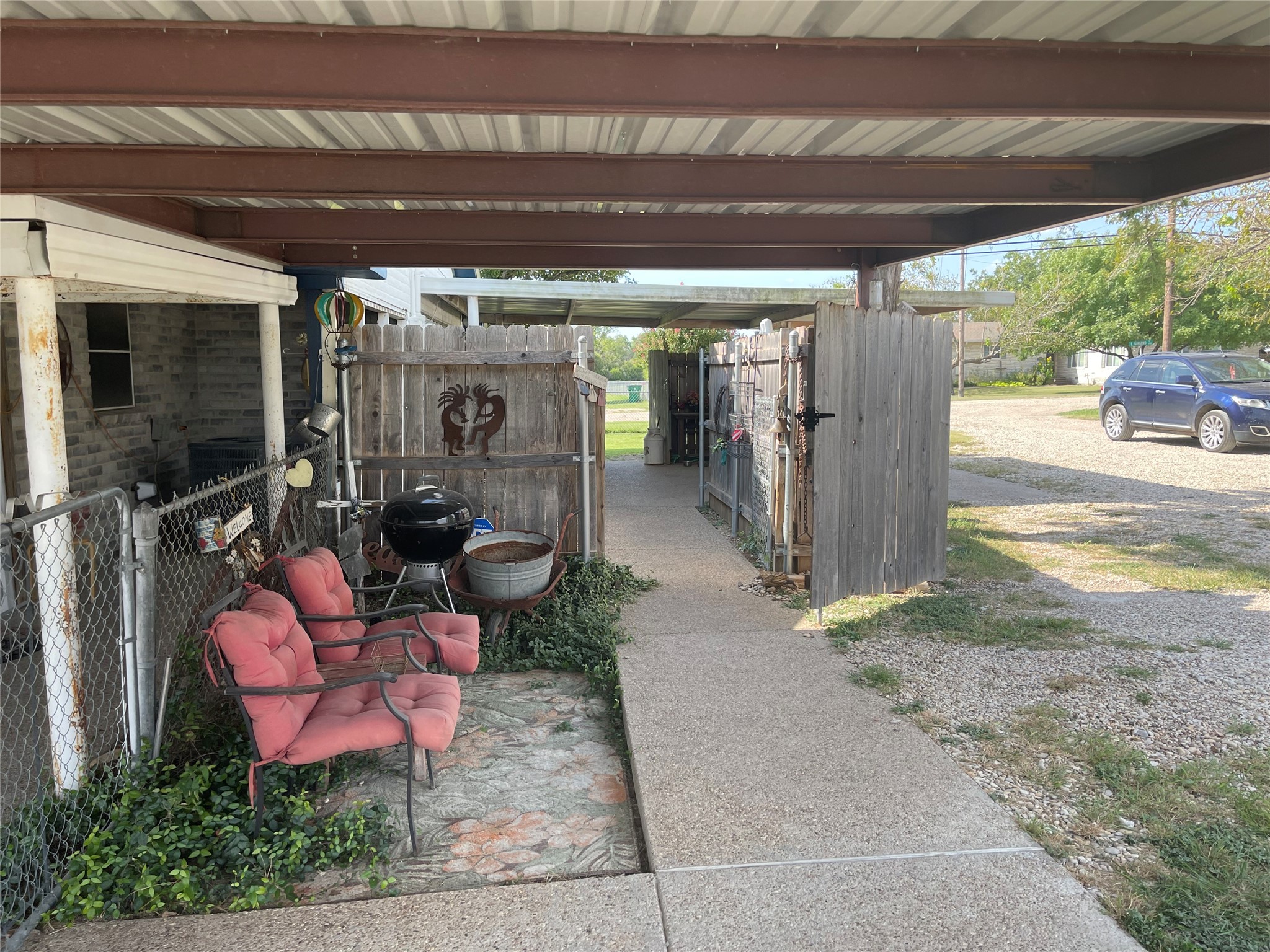 1116 Navarro, Mart, TX, 76664