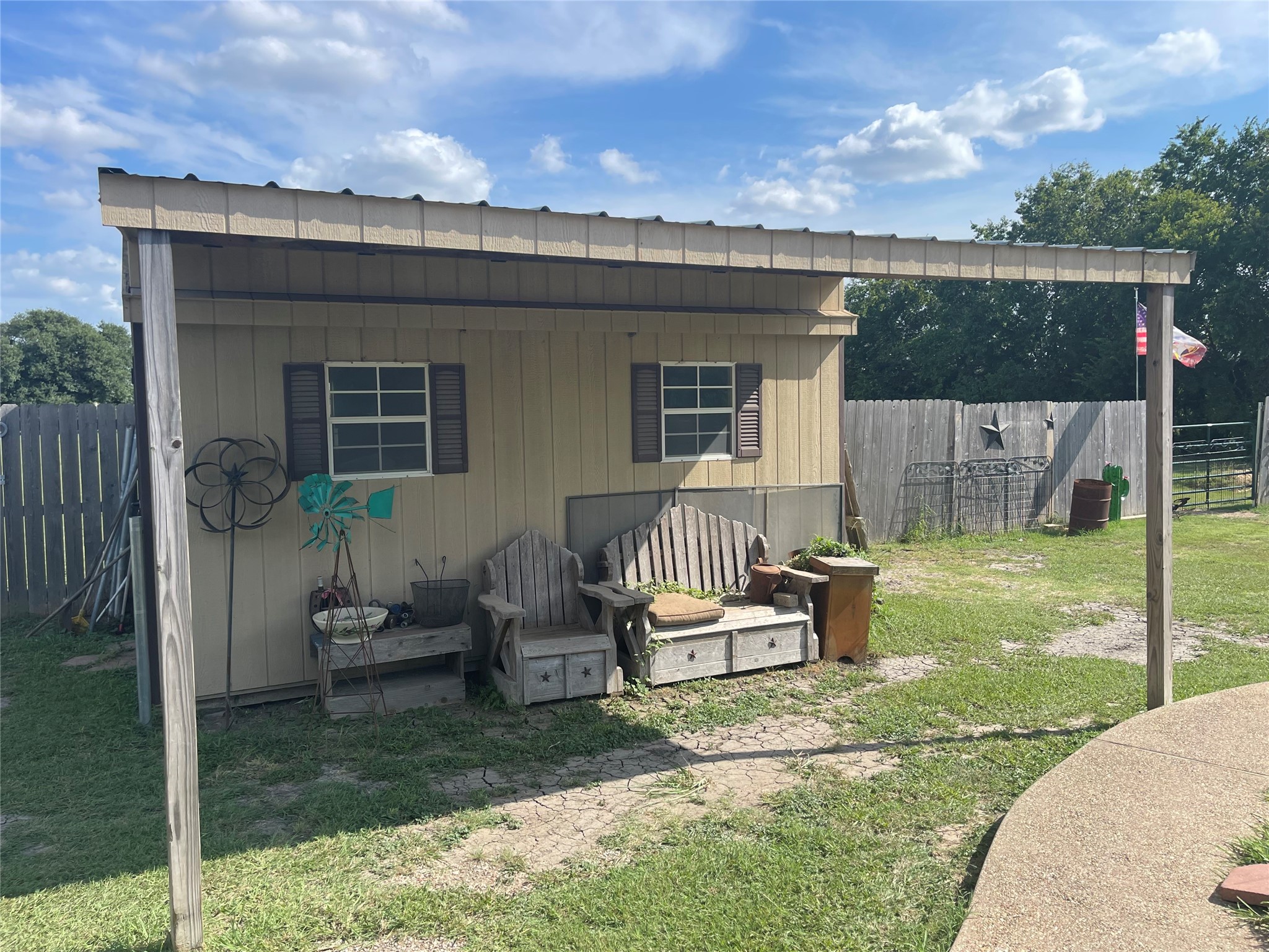 1116 Navarro, Mart, TX, 76664
