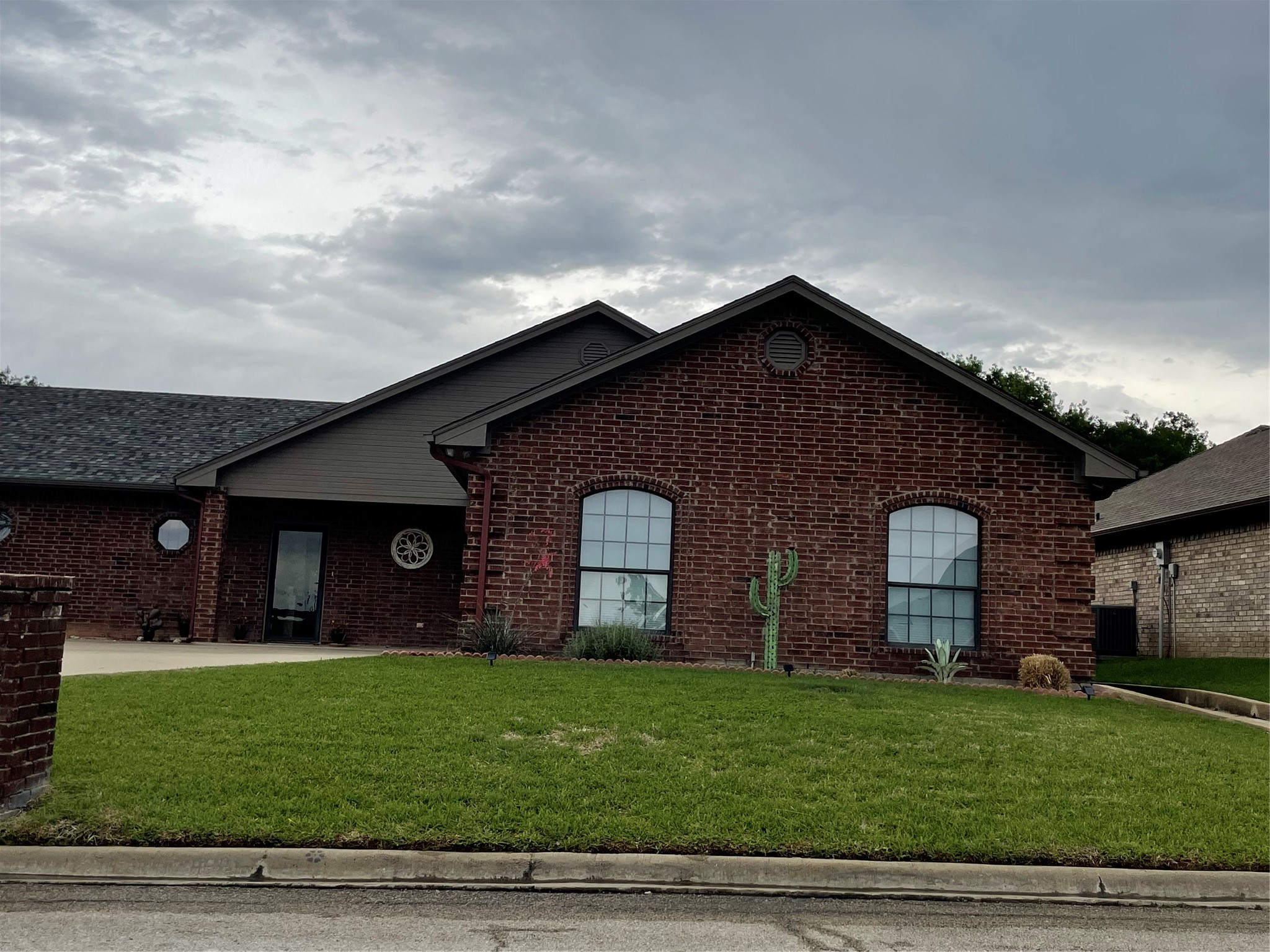 Property photo 01 of 6507 Shadowview Court Mineral, Wells, TX 76067 | MLS #21183394