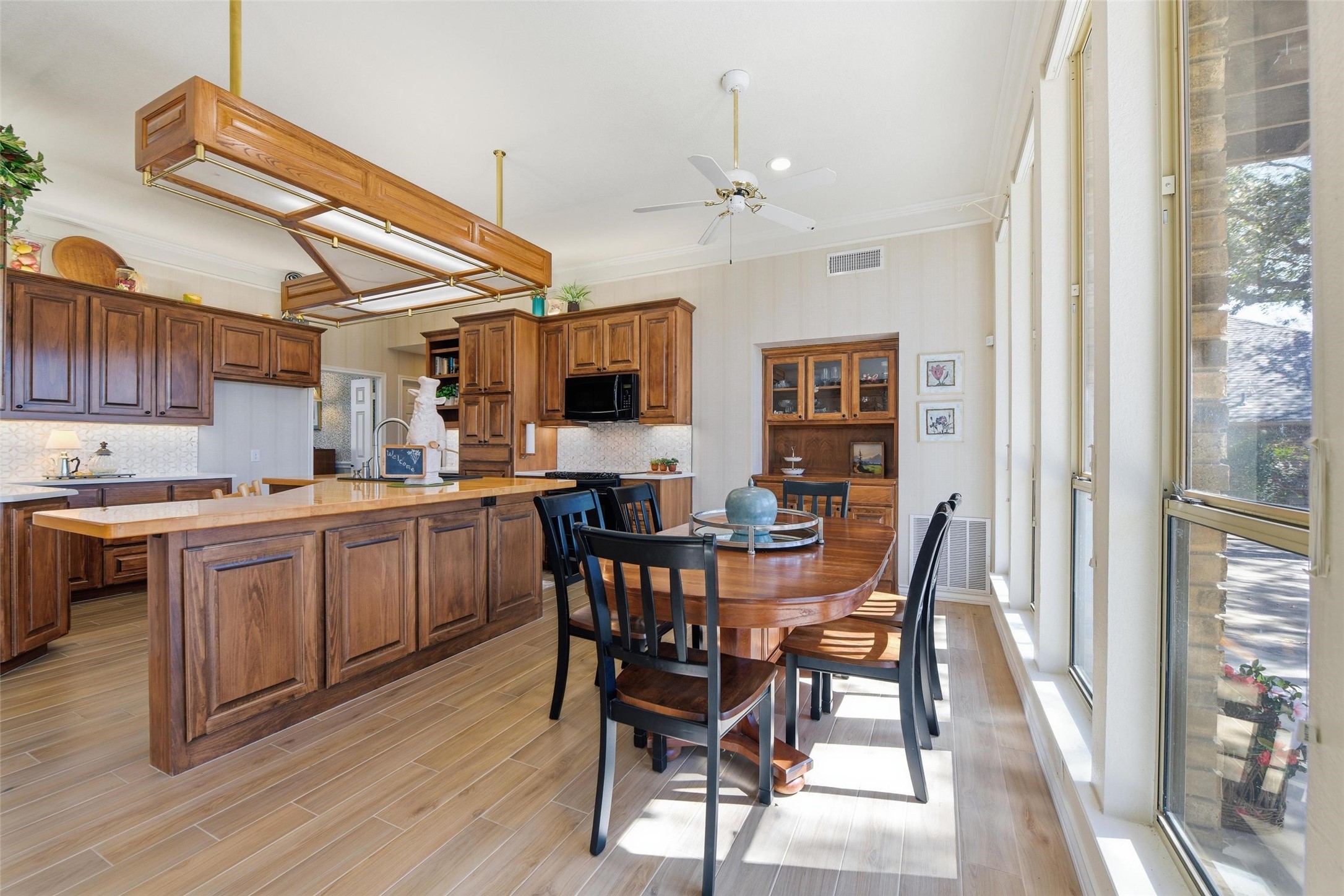 11513 Blue Creek Drive, Fort Worth, TX, 76008