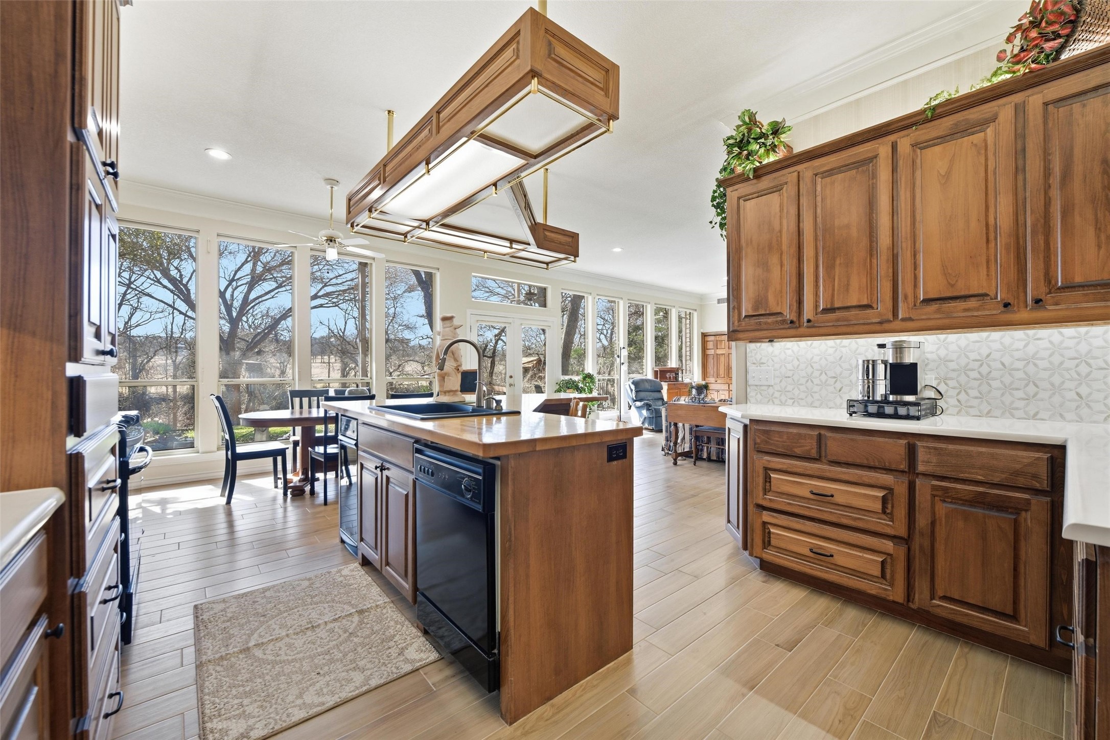 11513 Blue Creek Drive, Fort Worth, TX, 76008