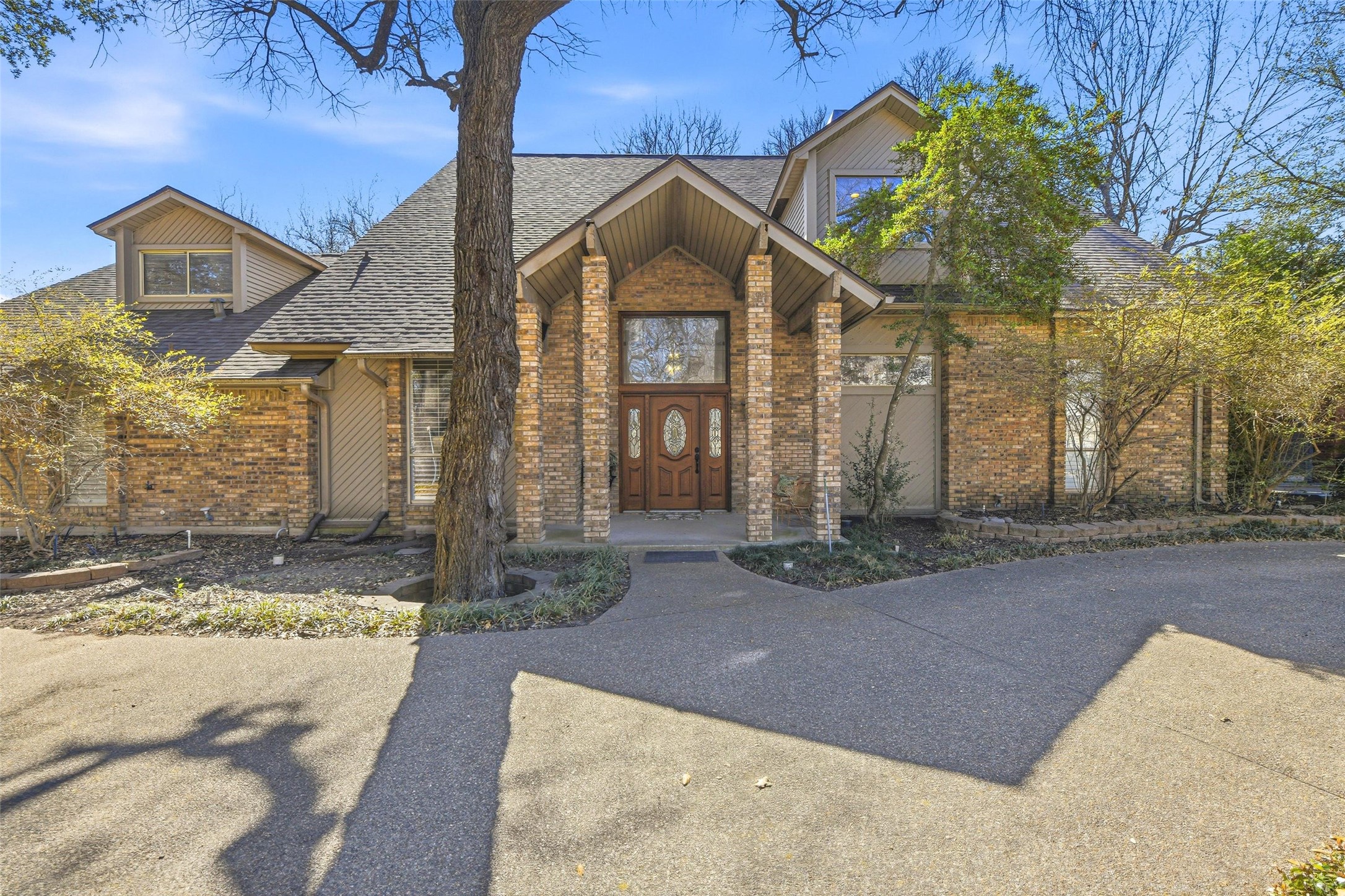 11513 Blue Creek Drive, Fort Worth, TX, 76008