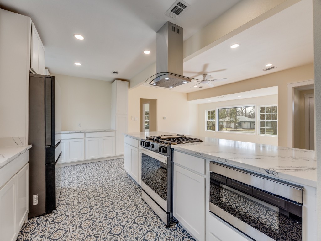 1425 W Shepherd Street, Denison, TX, 75020