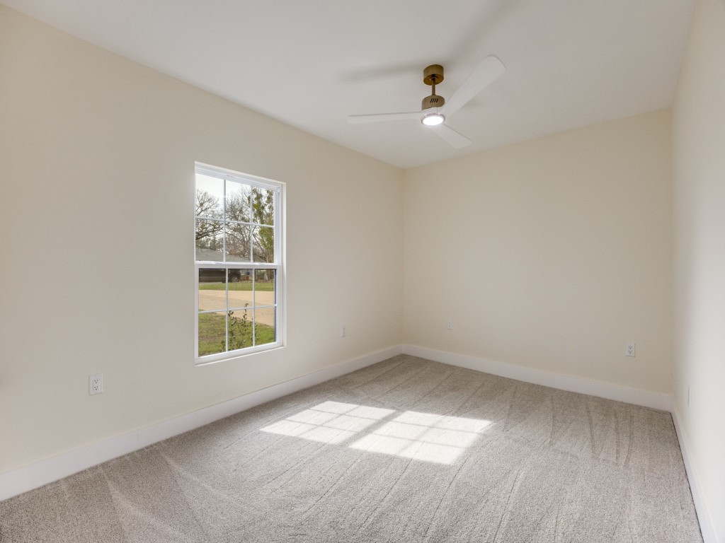 1425 W Shepherd Street, Denison, TX, 75020