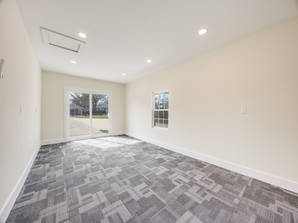 1425 W Shepherd Street, Denison, TX, 75020