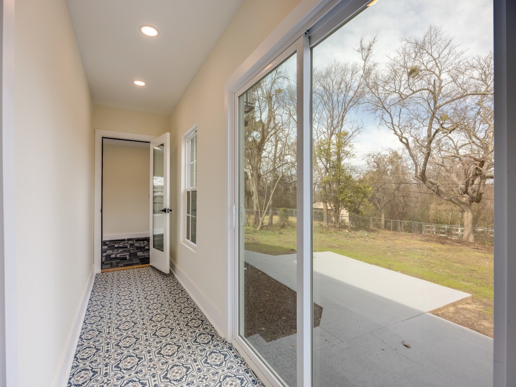 1425 W Shepherd Street, Denison, TX, 75020