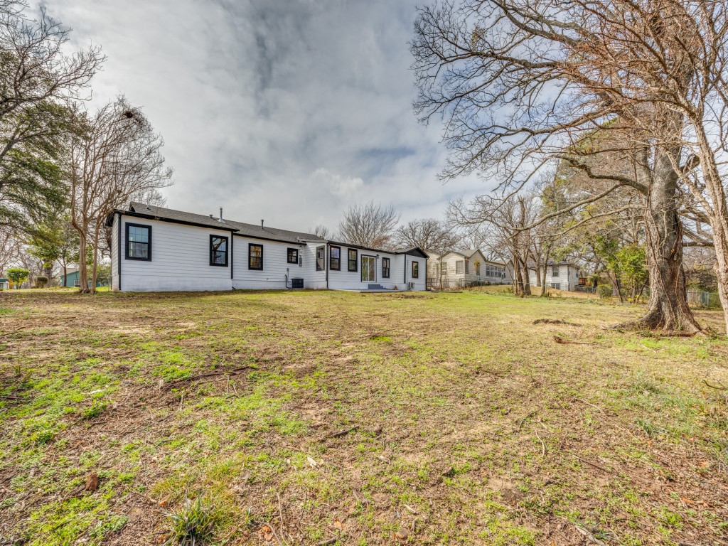 1425 W Shepherd Street, Denison, TX, 75020