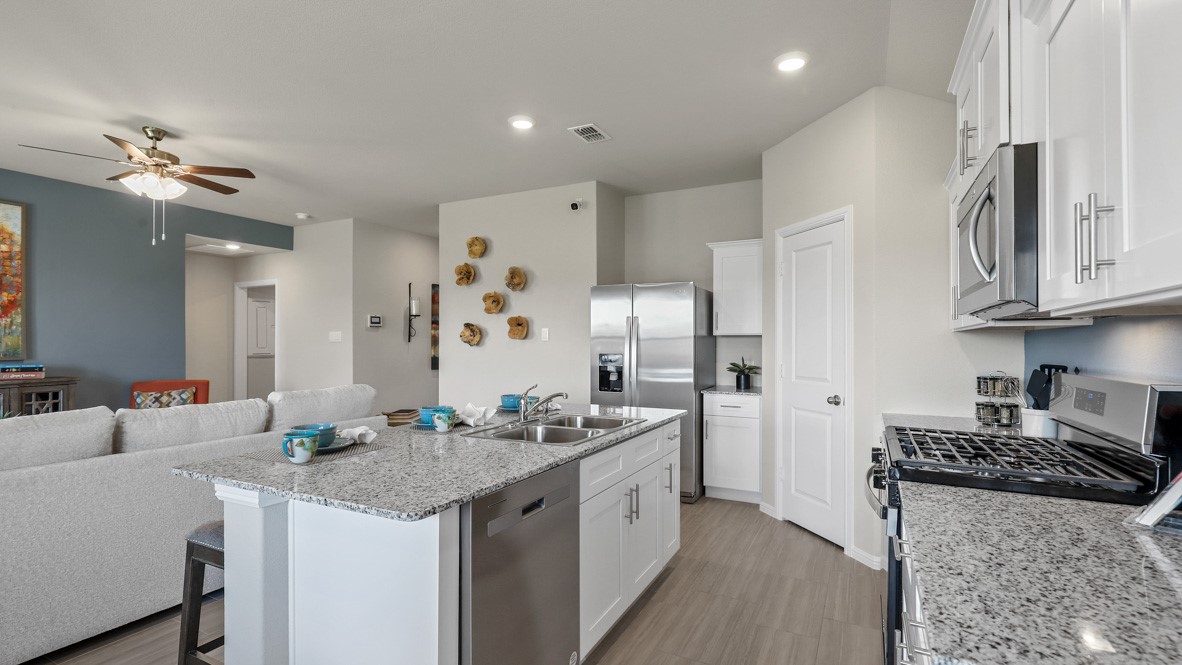9309 GOLDEN TREE Avenue, Fort Worth, TX, 76108