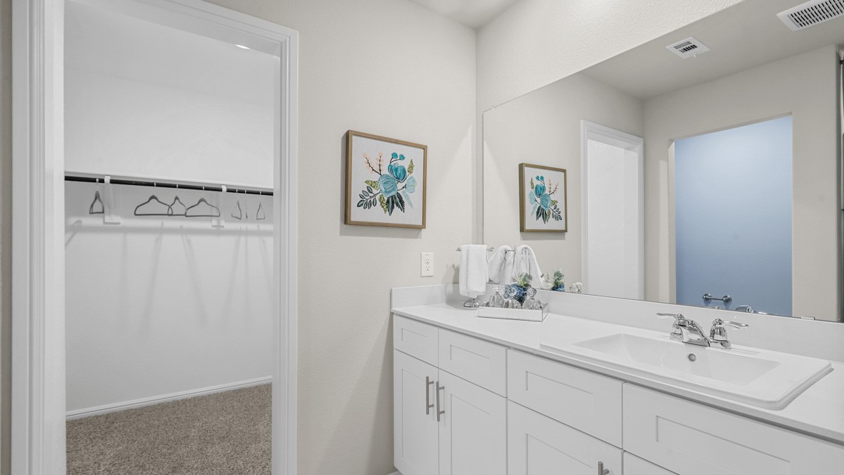 9309 GOLDEN TREE Avenue, Fort Worth, TX, 76108