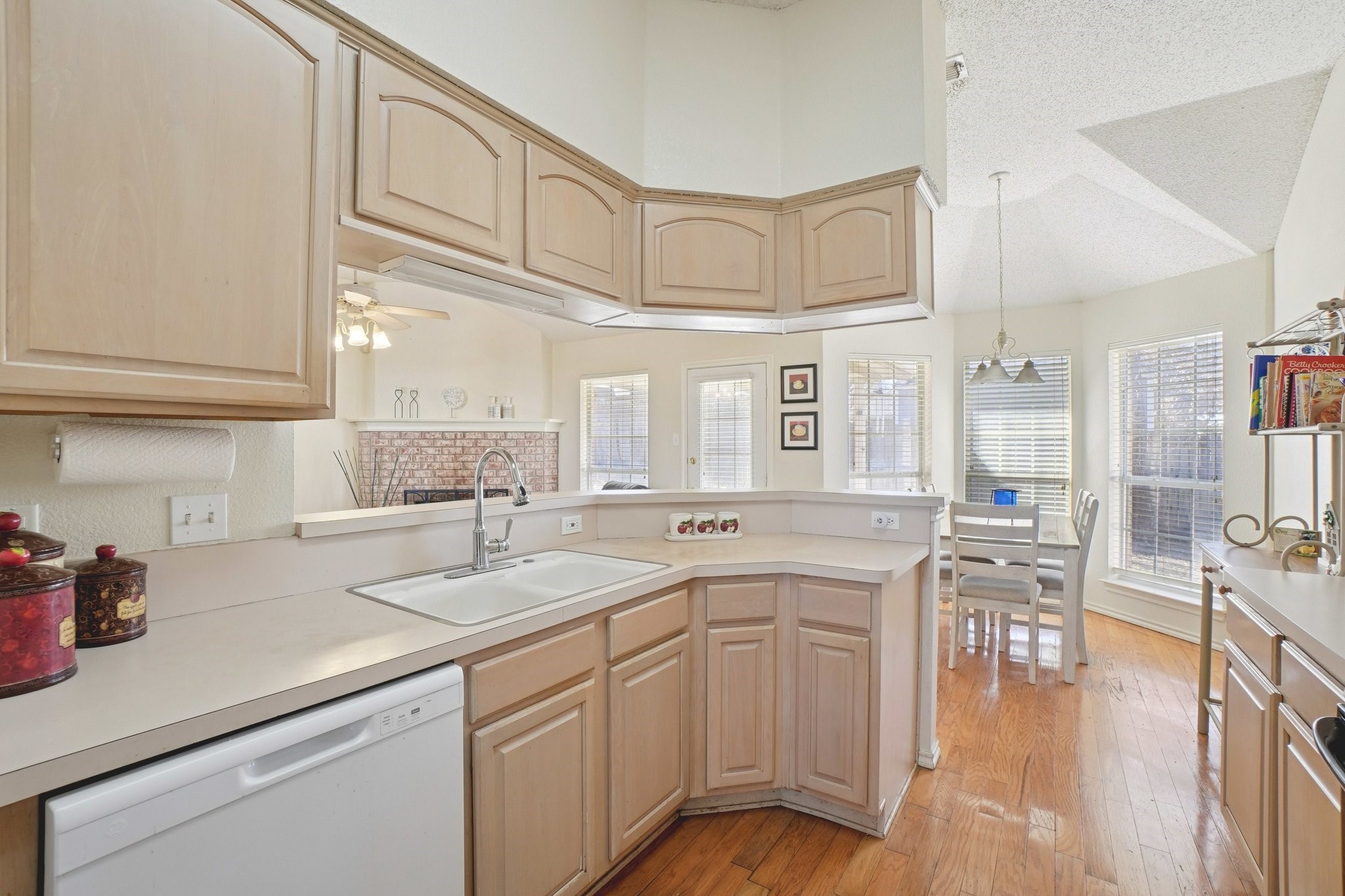 1427 Shadow Run, Weatherford, TX, 76086