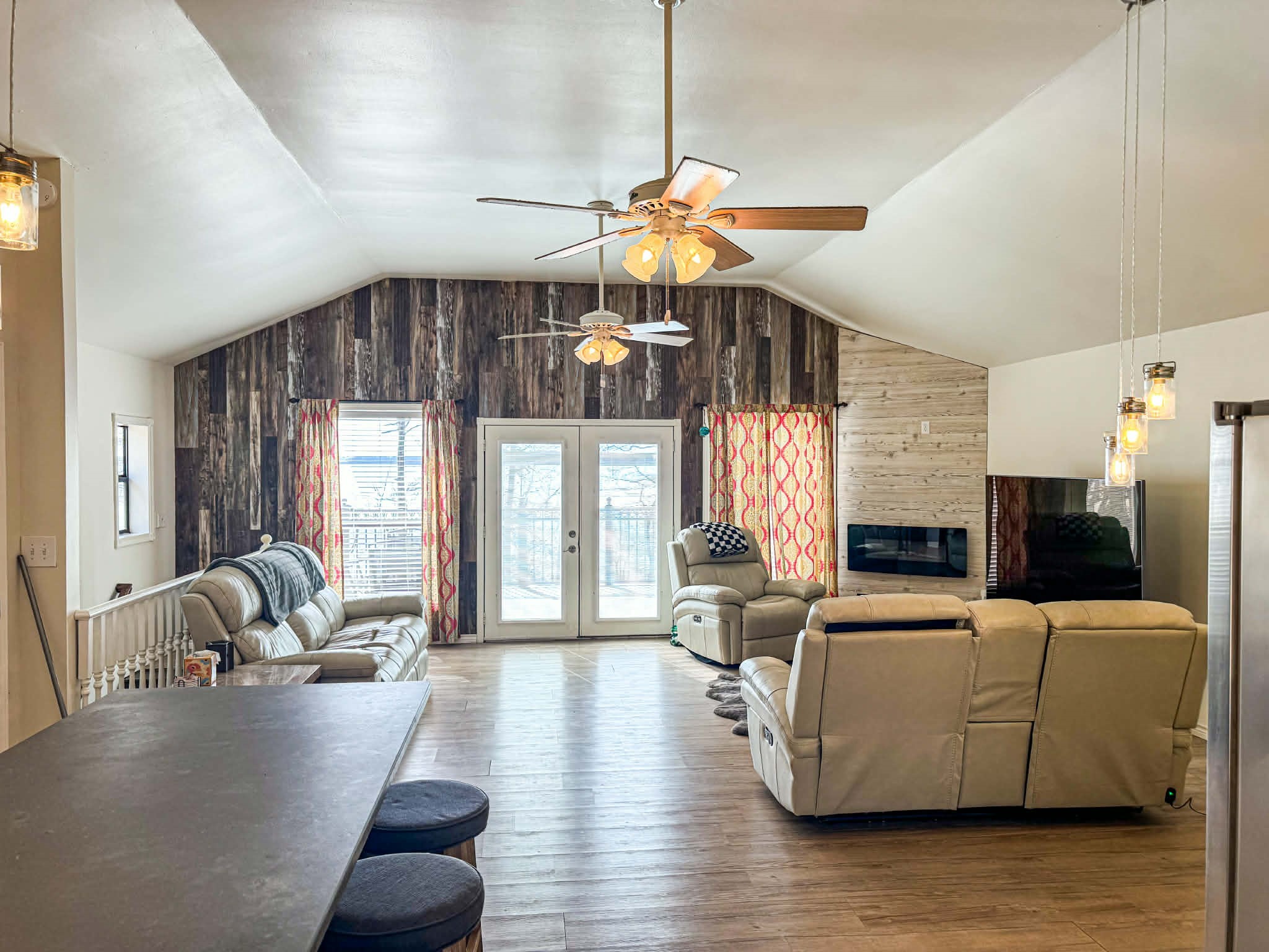 670 Redbud Drive, Avinger, TX, 75630