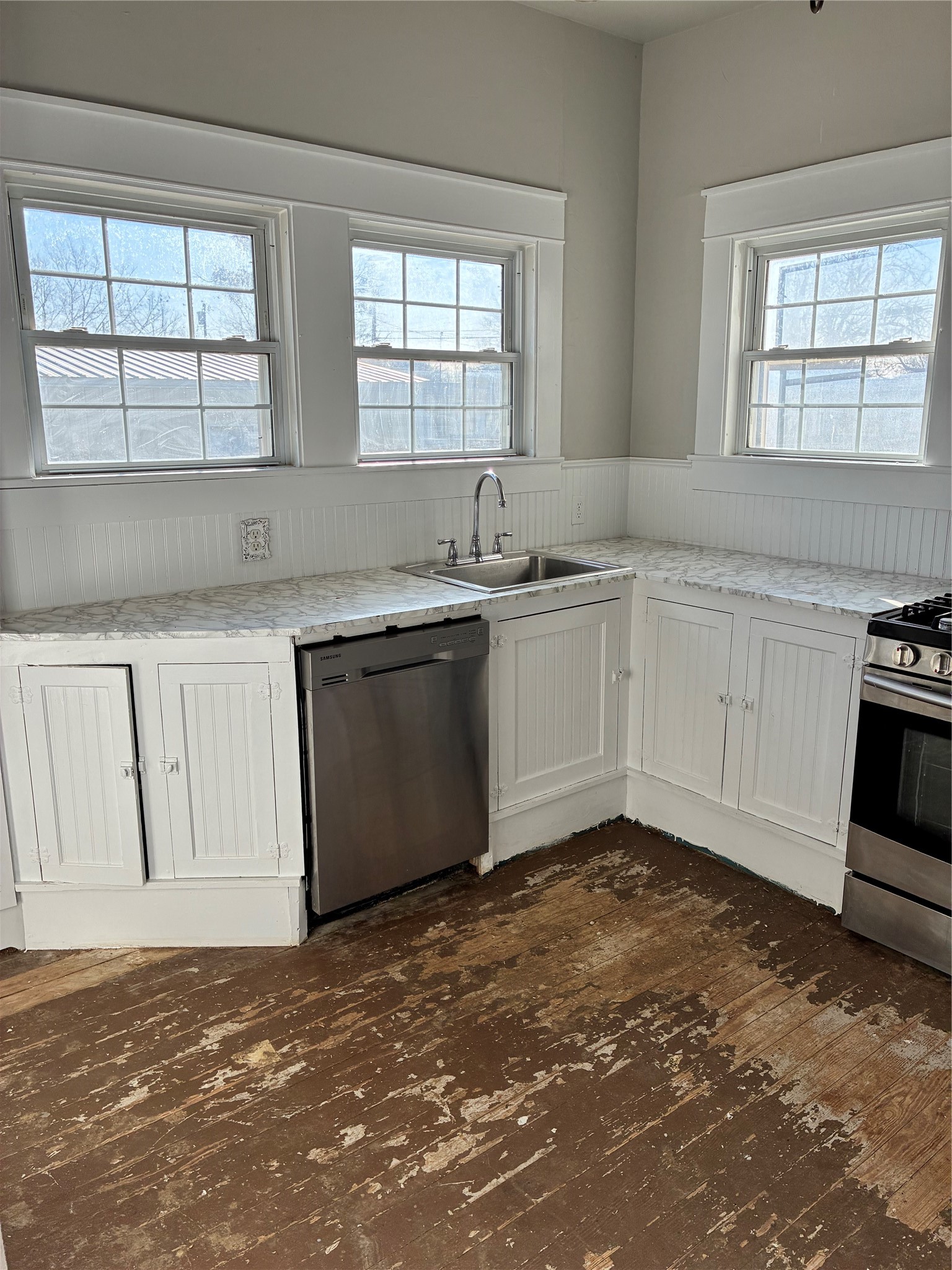 109 S West Street, Bangs, TX, 76823