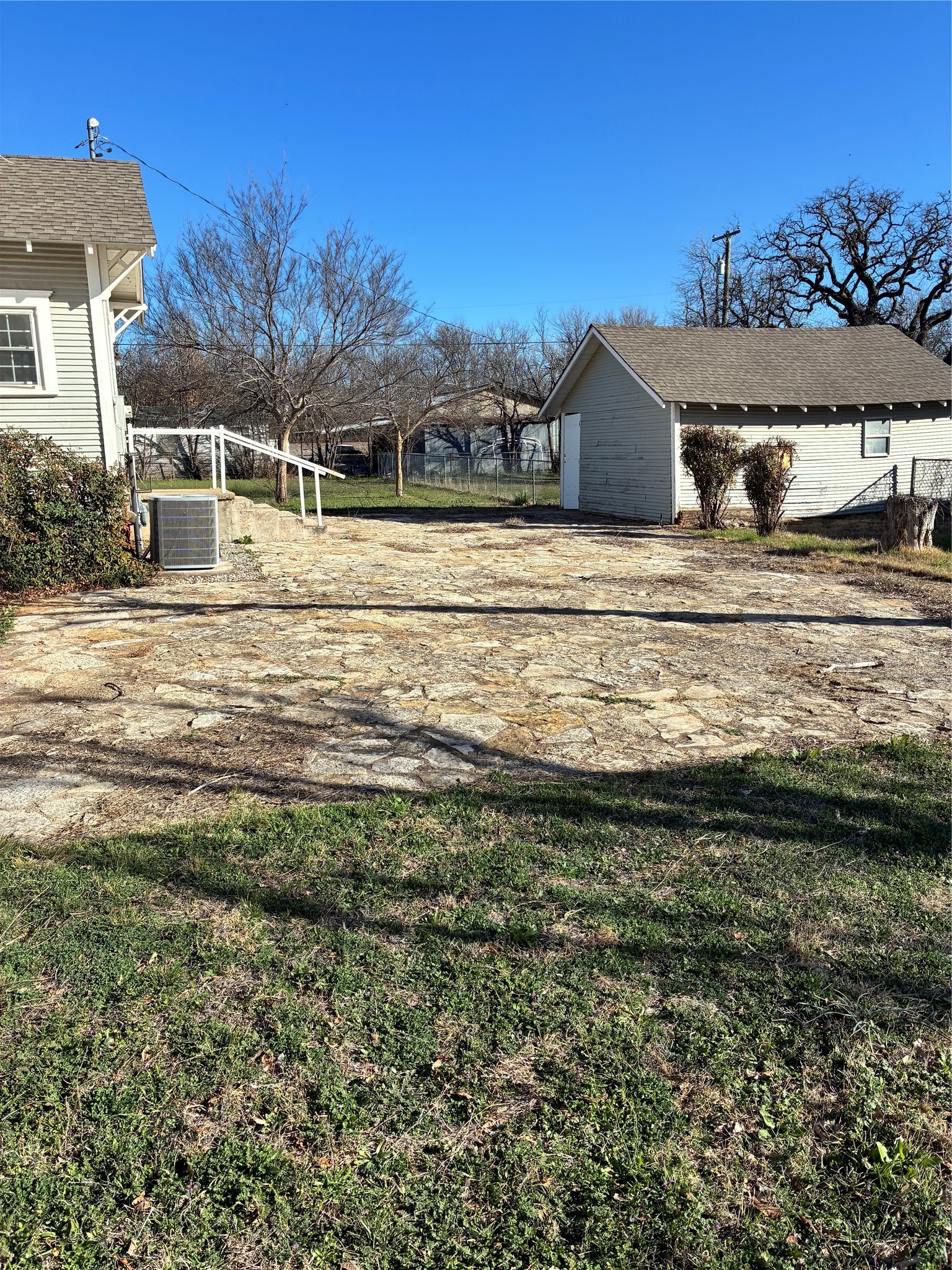 109 S West Street, Bangs, TX, 76823