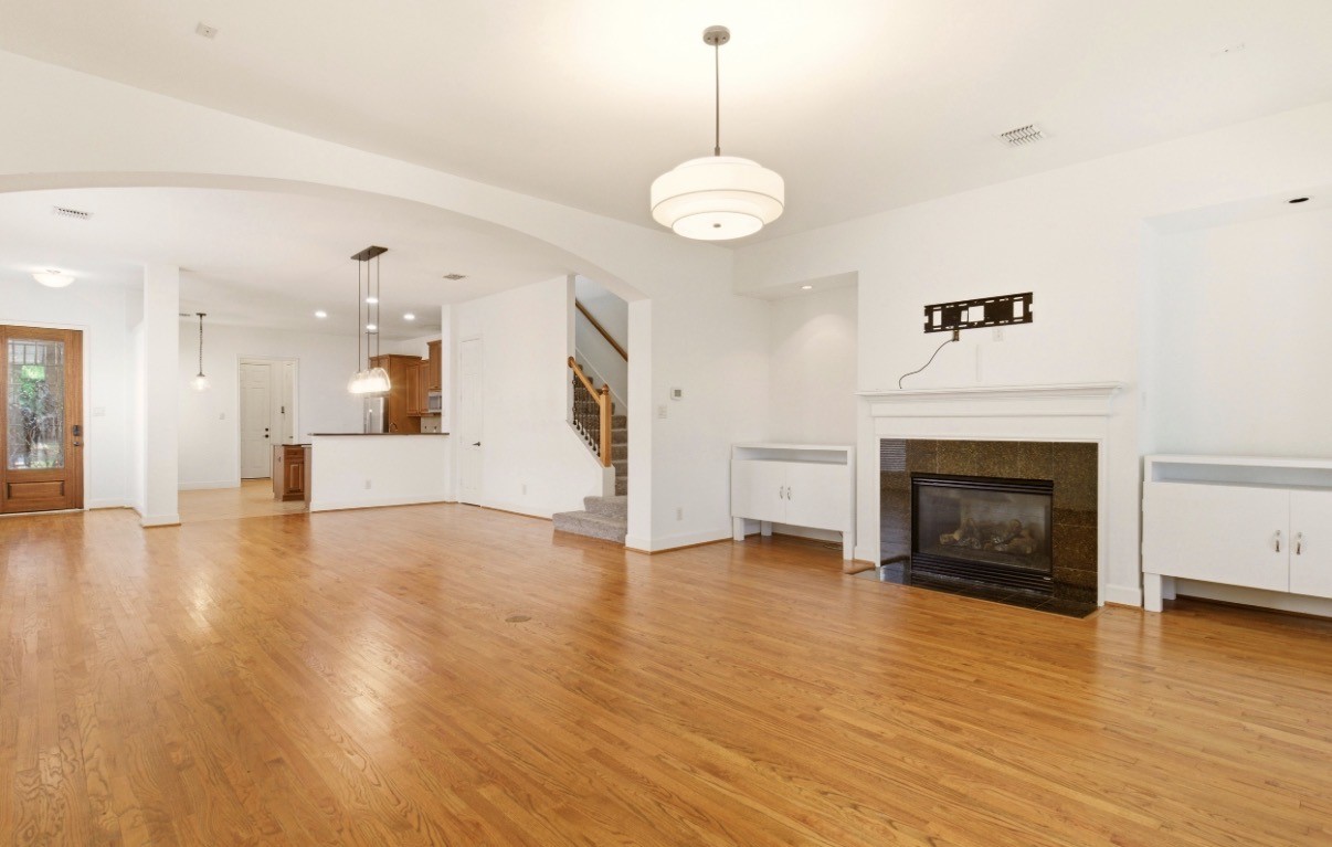 Property photo 04 of 4525 W University Boulevard, Dallas, TX 75209 | MLS #21184263