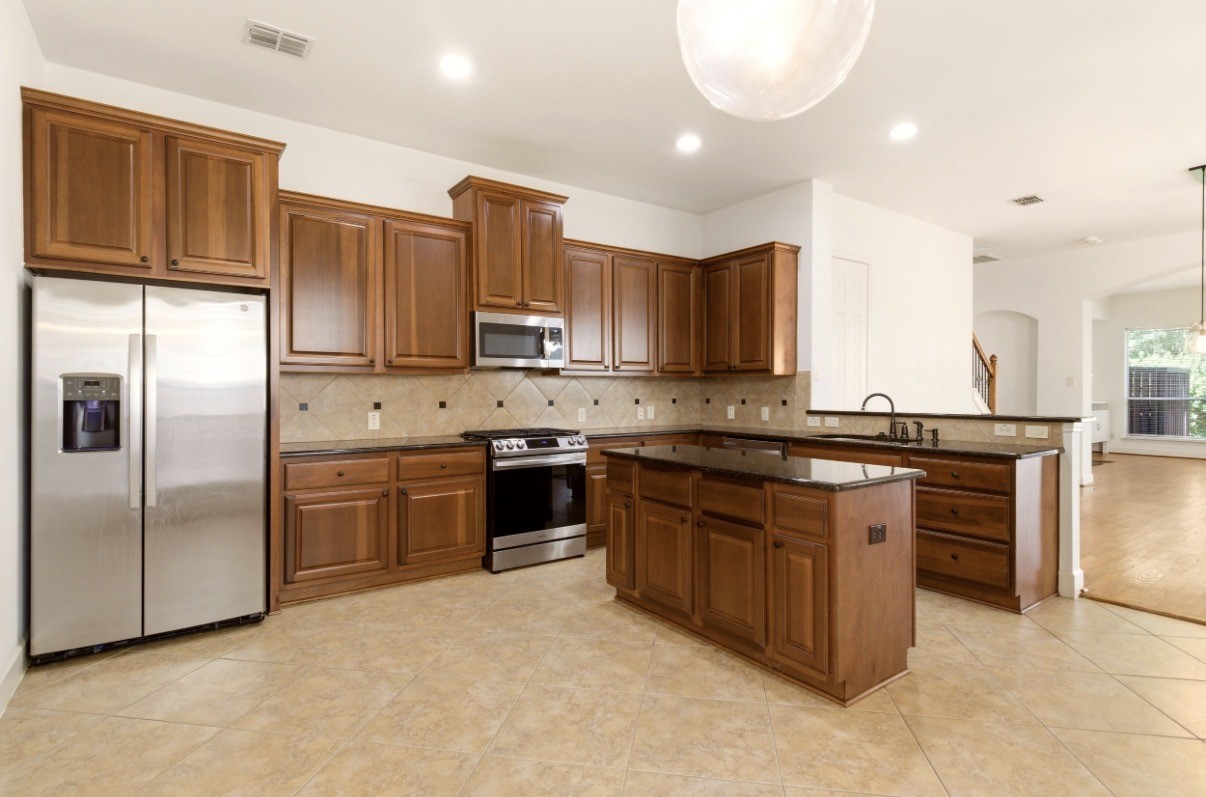 4525 W University Boulevard, Dallas, TX, 75209
