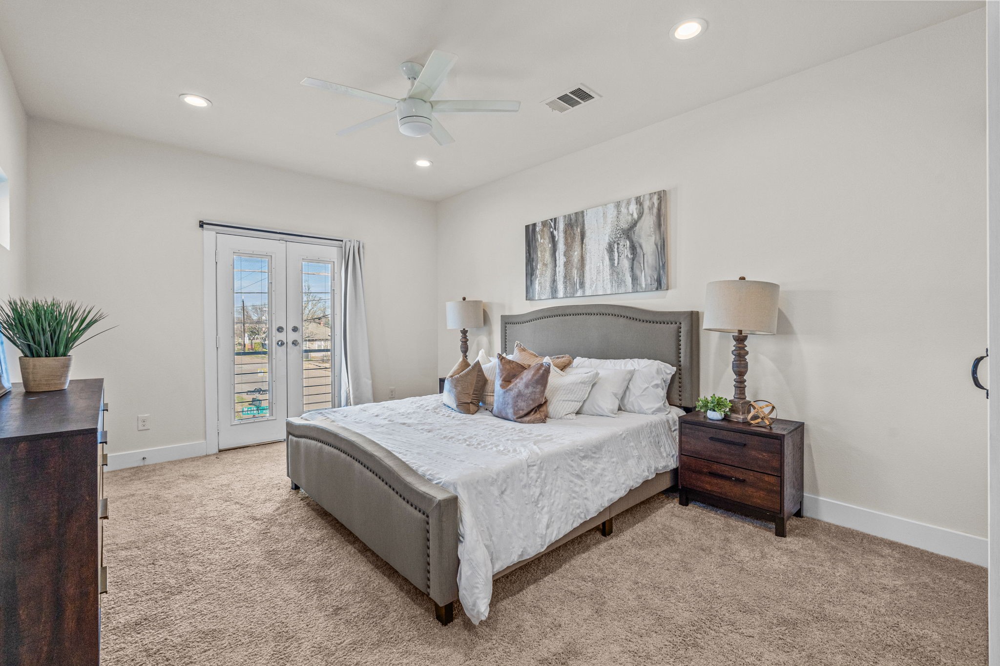 600 Melba Street, Dallas, TX, 75208