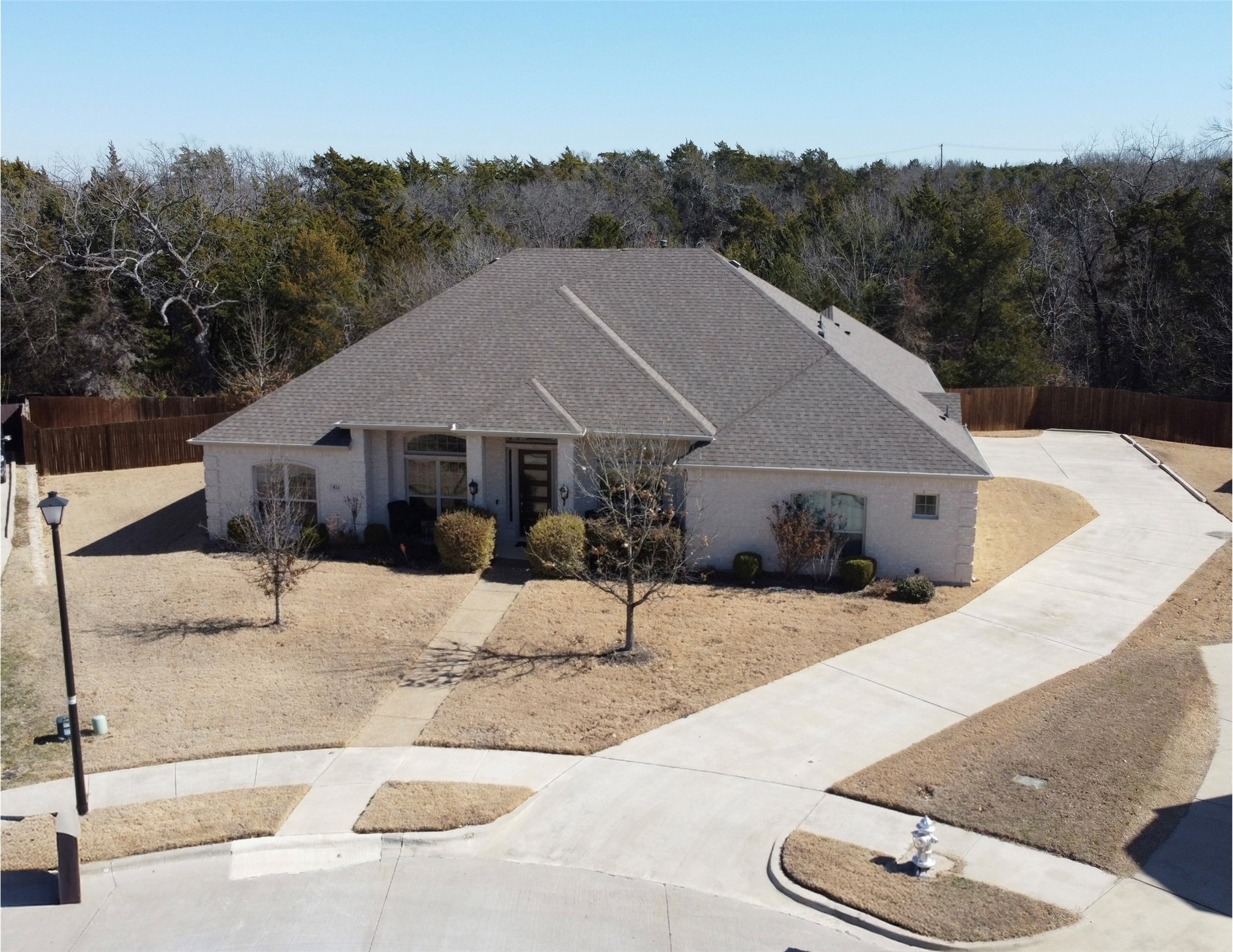 Property photo 02 of 824 State Street, Desoto, TX 75115 | MLS #21184456