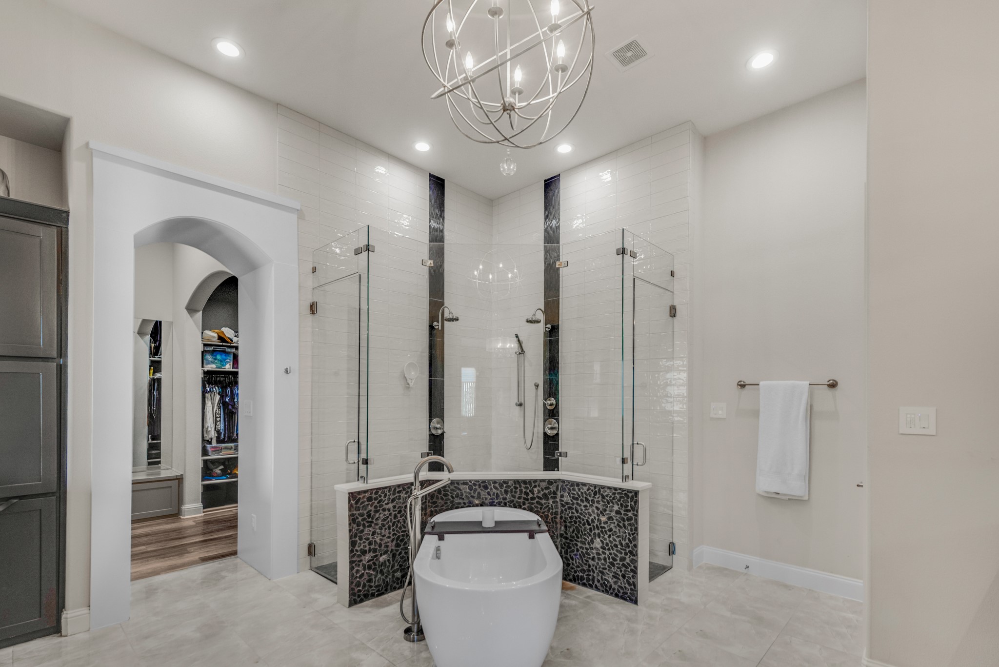 125 Kyle Court, Double Oak, TX, 75077