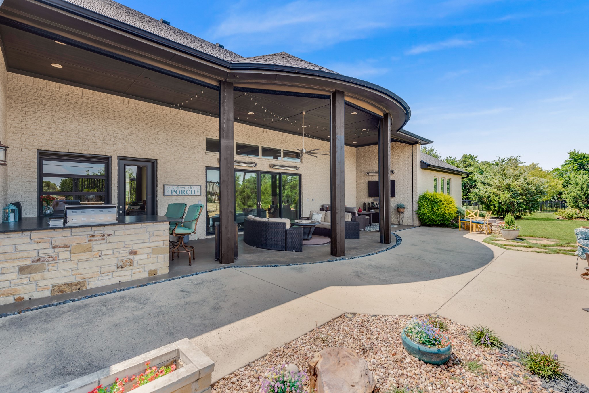 125 Kyle Court, Double Oak, TX, 75077