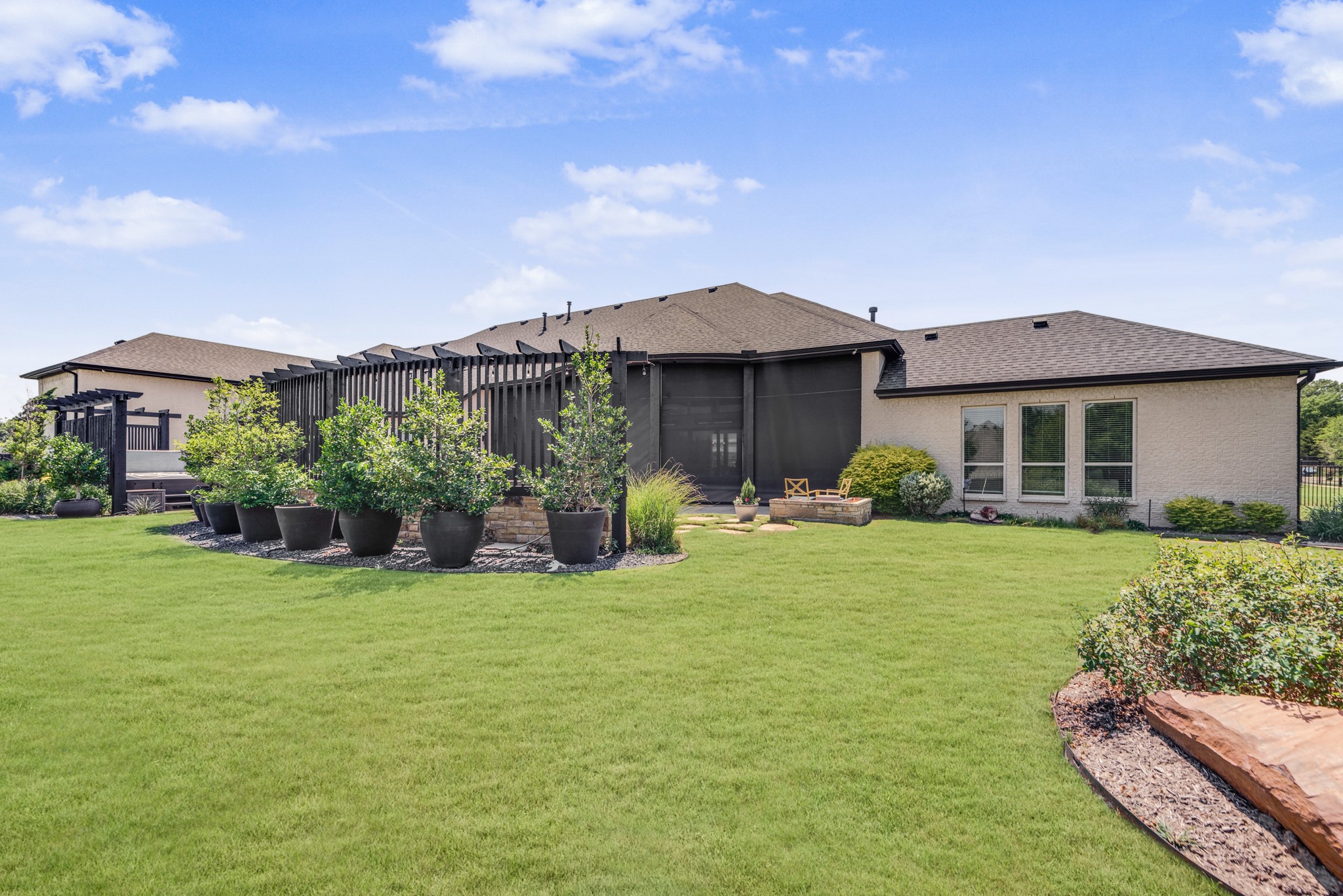 125 Kyle Court, Double Oak, TX, 75077