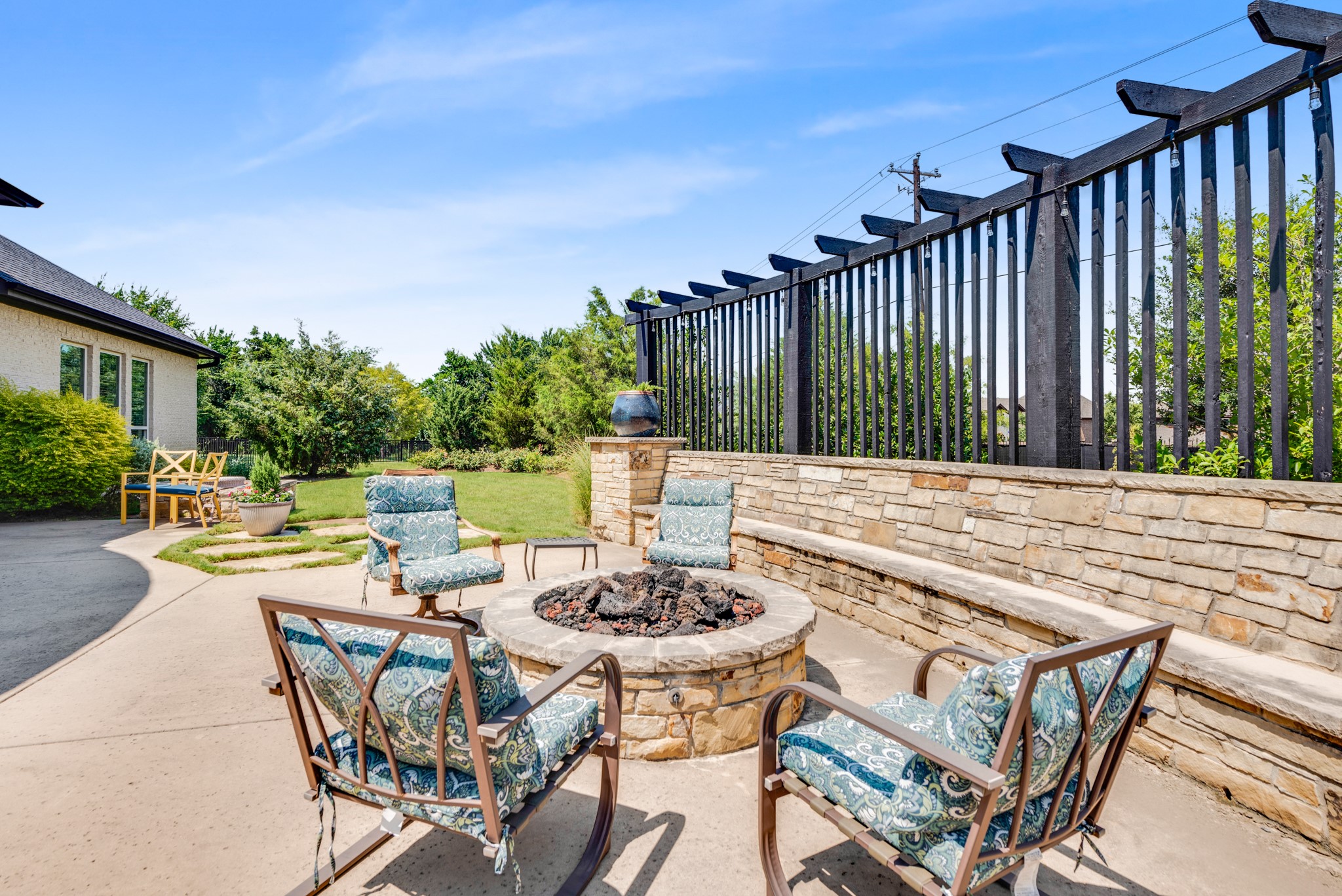 125 Kyle Court, Double Oak, TX, 75077