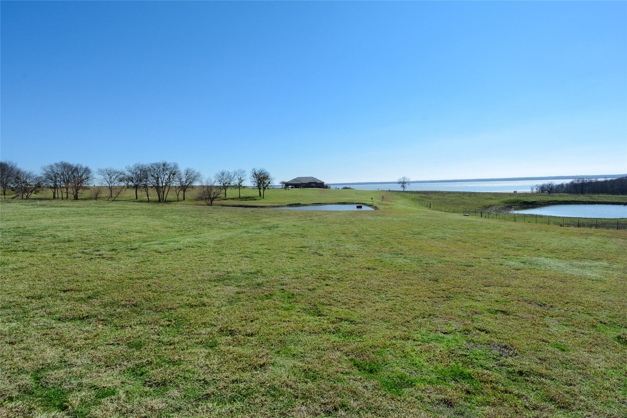 Property photo 04 of 245 See Forever, Kemp, TX 75143 | MLS #21184803