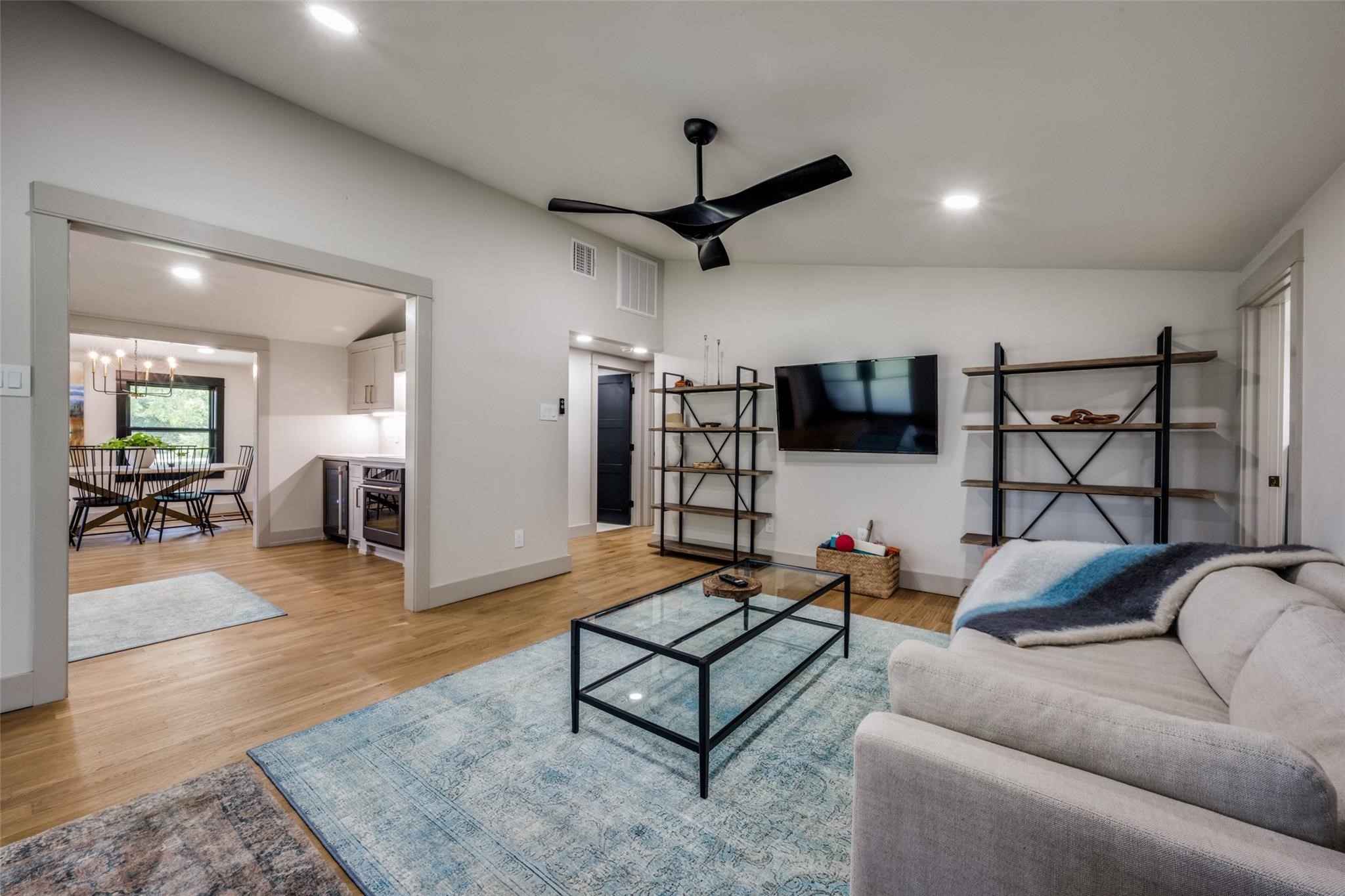 203 Evans Street, Lake Bridgeport, TX, 76426