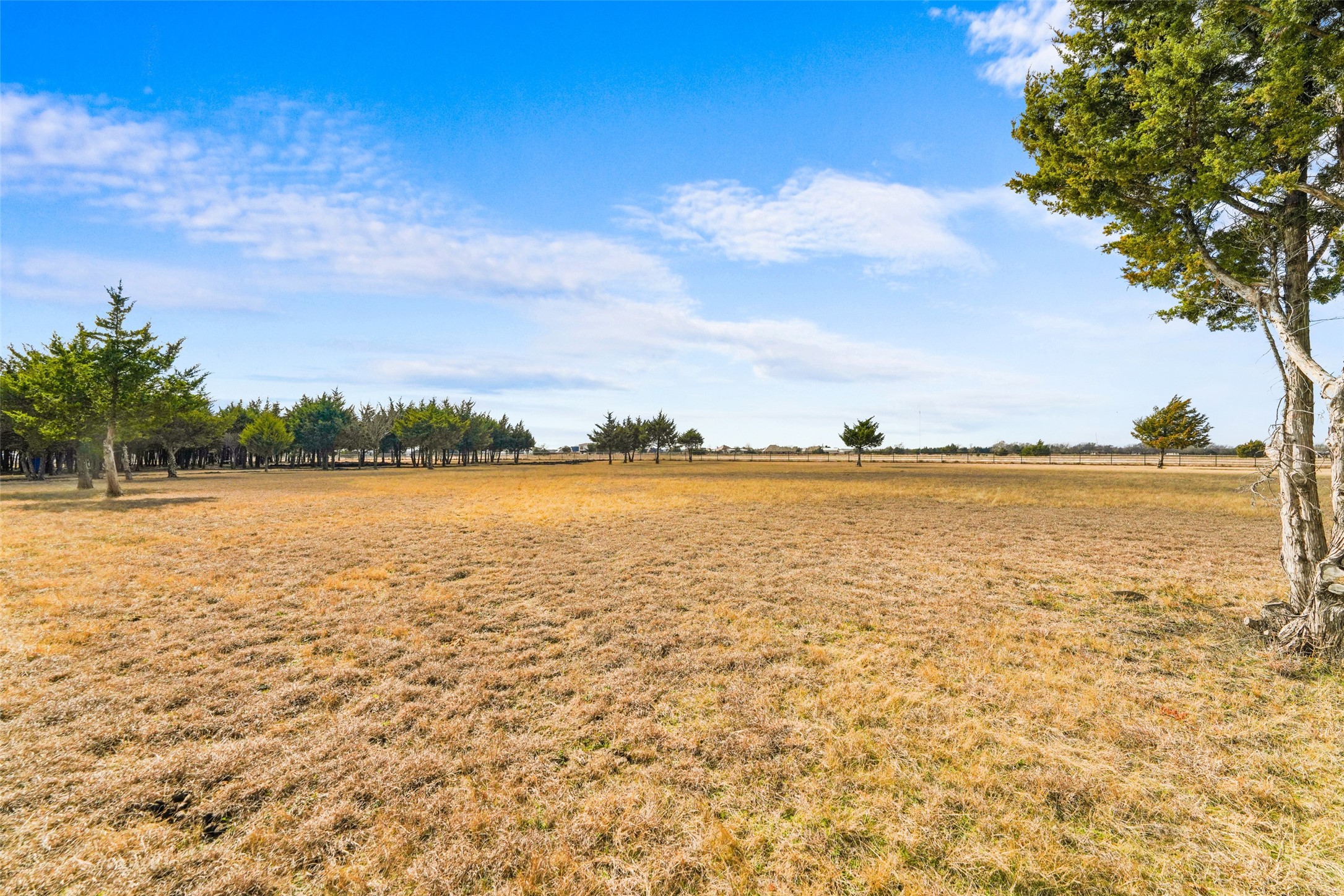 710 E Reindeer Road, Lancaster, TX, 75146