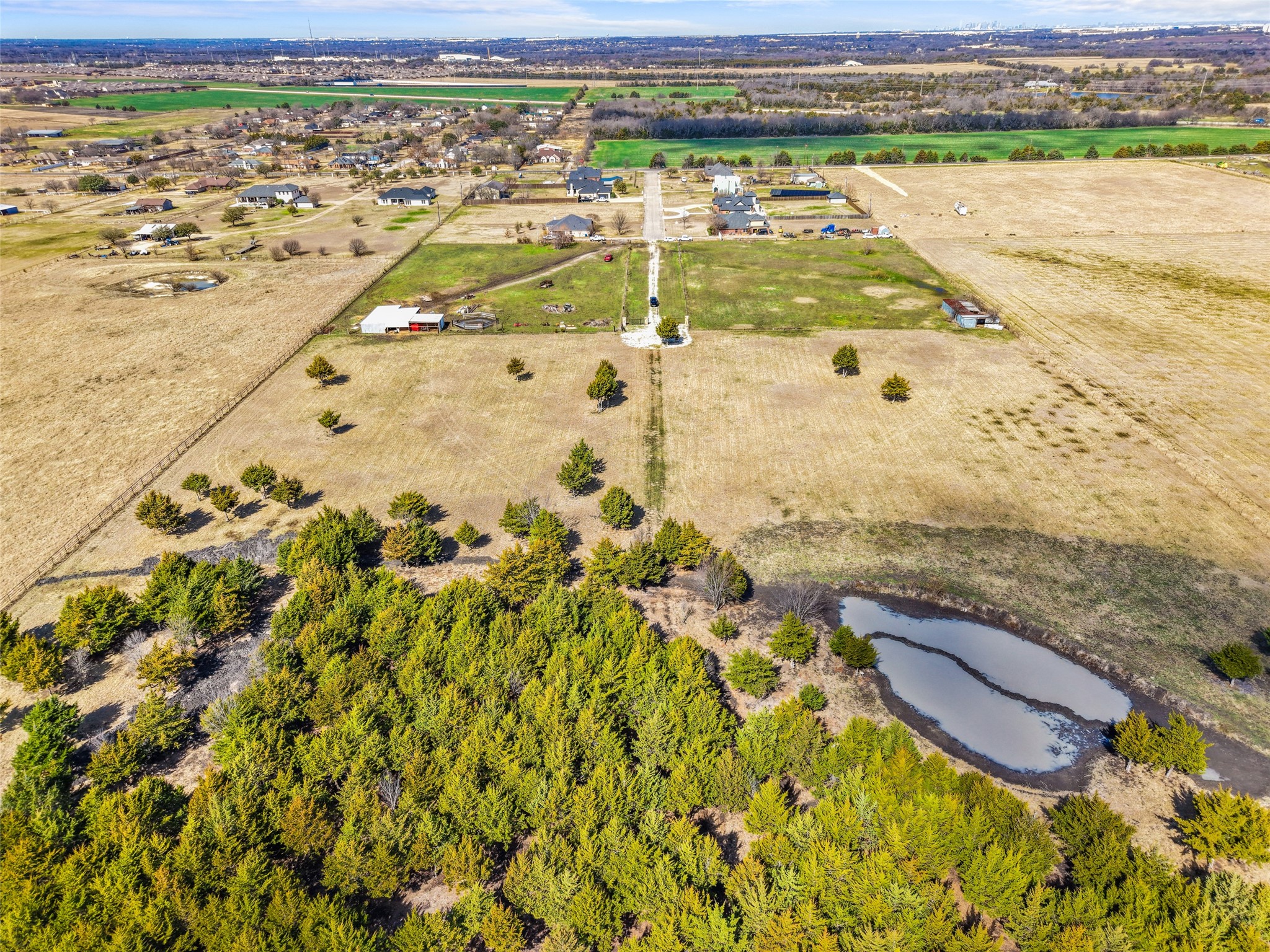 710 E Reindeer Road, Lancaster, TX, 75146