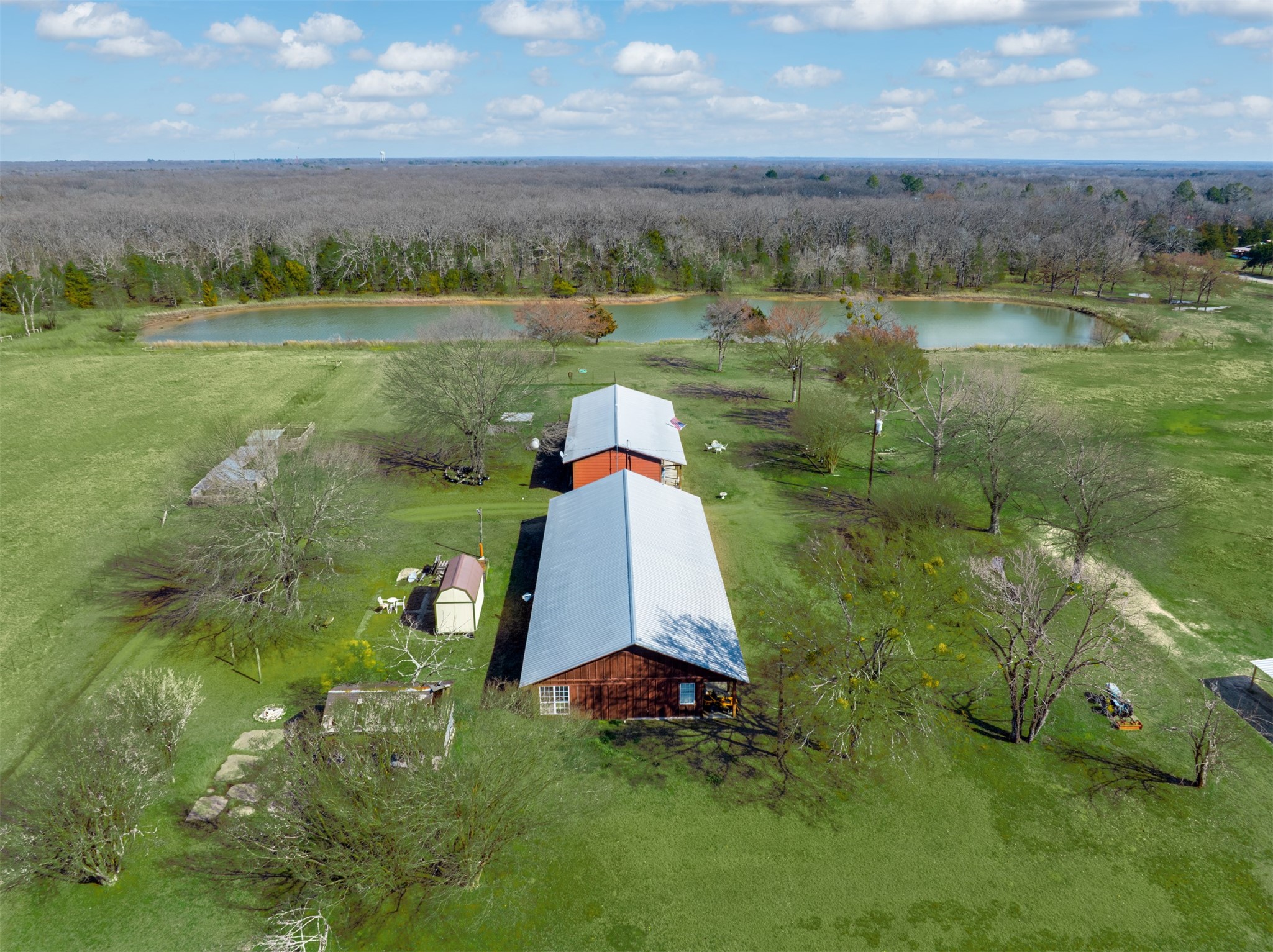 1900 County Road 33900, Powderly, TX, 75473