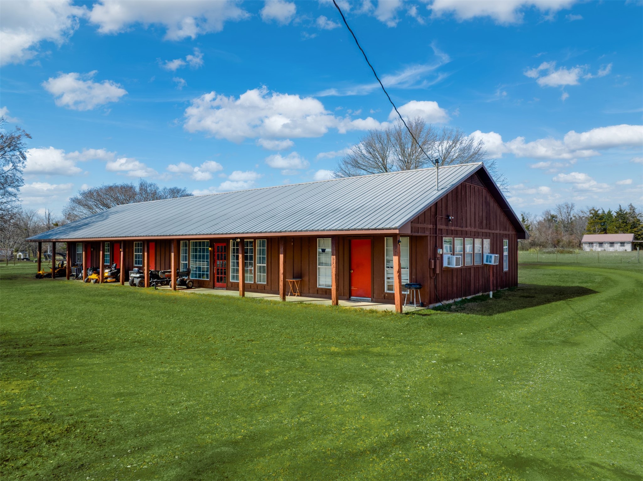 1900 County Road 33900, Powderly, TX, 75473