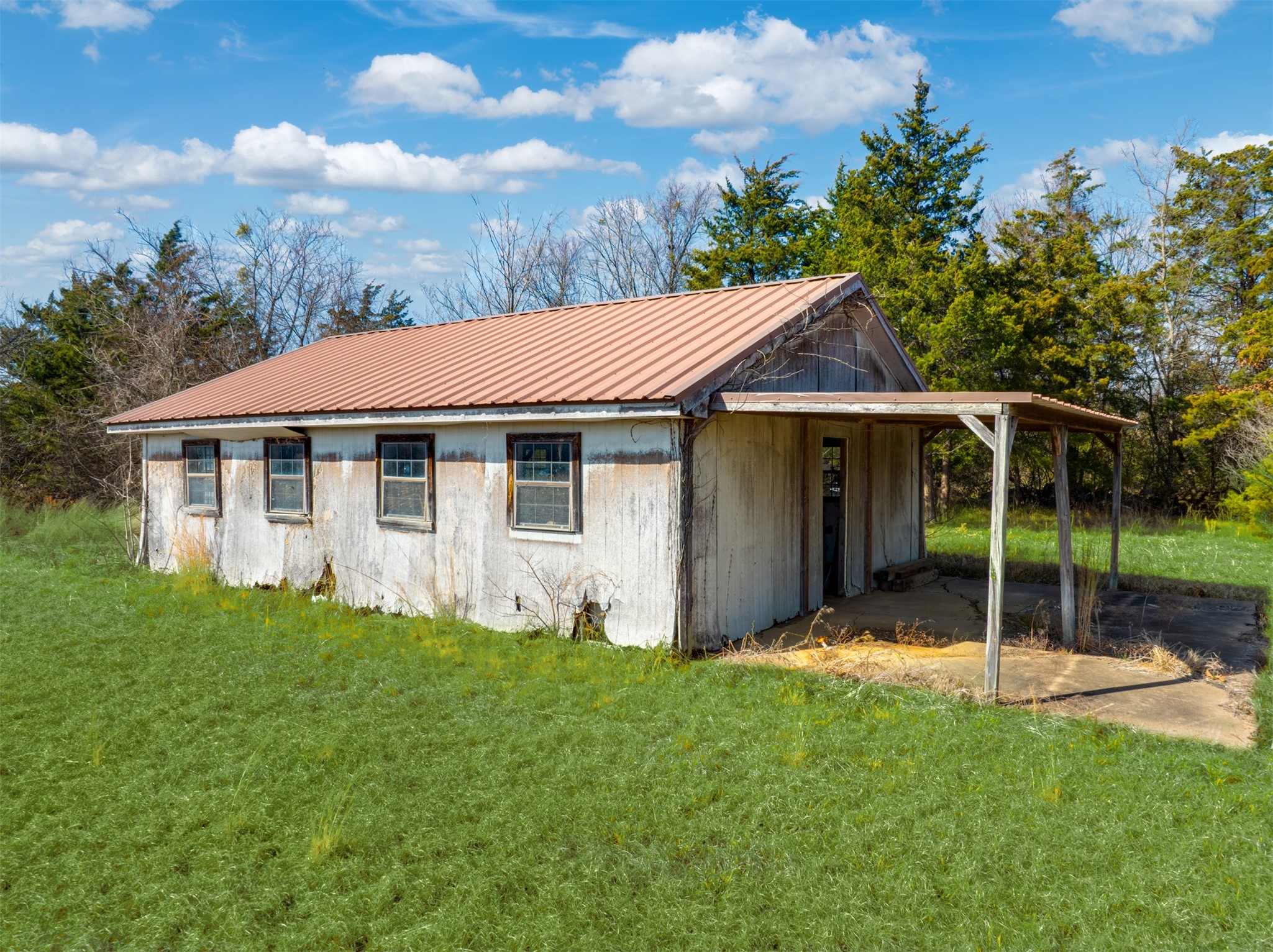 1900 County Road 33900, Powderly, TX, 75473