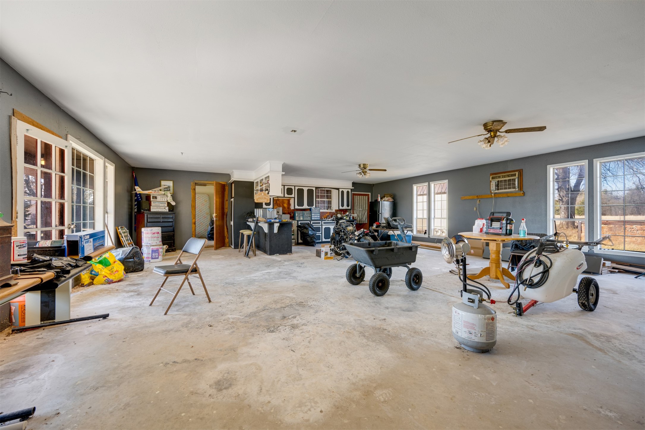 1900 County Road 33900, Powderly, TX, 75473
