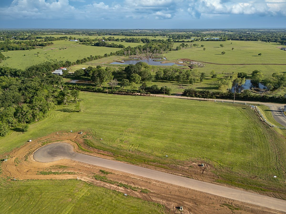 230 Nautical Court, Dodd City, TX, 75438