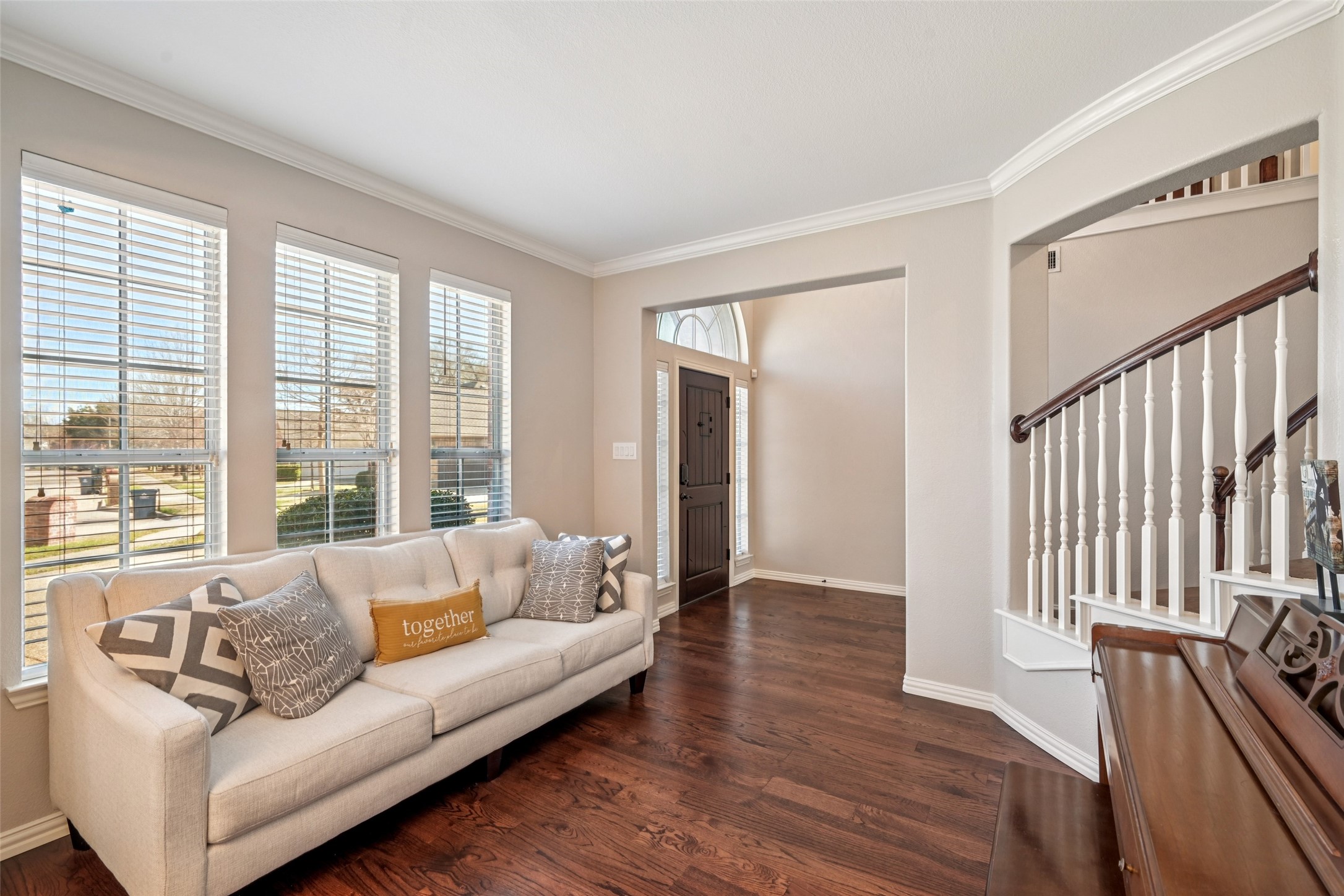 Property photo 04 of 601 Belclaire Terrace, Desoto, TX 75115 | MLS #21185326