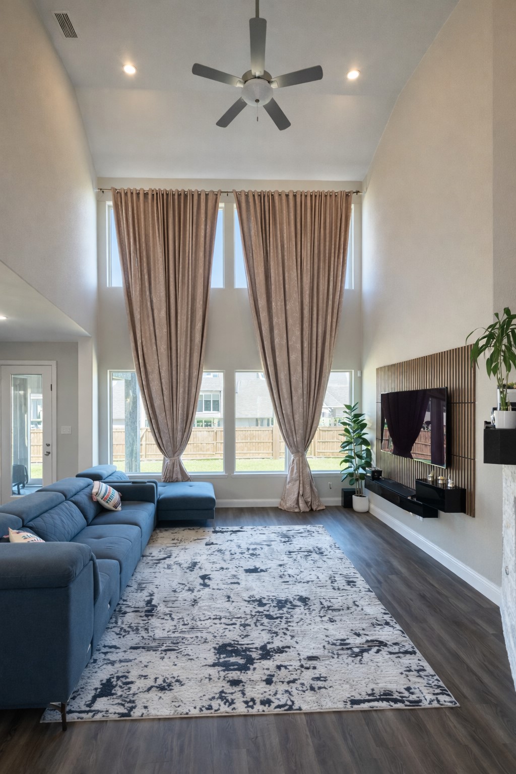 2136 Chapman Lane, Little Elm, TX, 75068