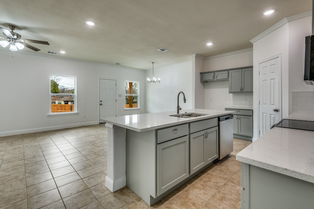 2110 22nd, Fort Worth, TX, 76164