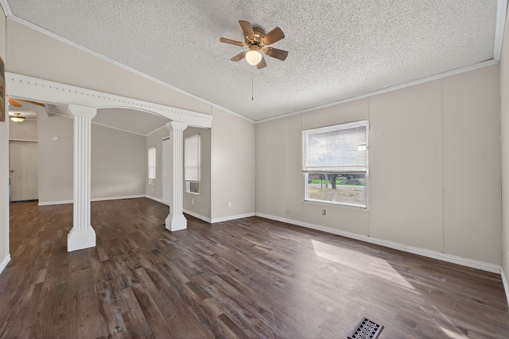 109 Wallace Street, Lone Oak, TX, 75453