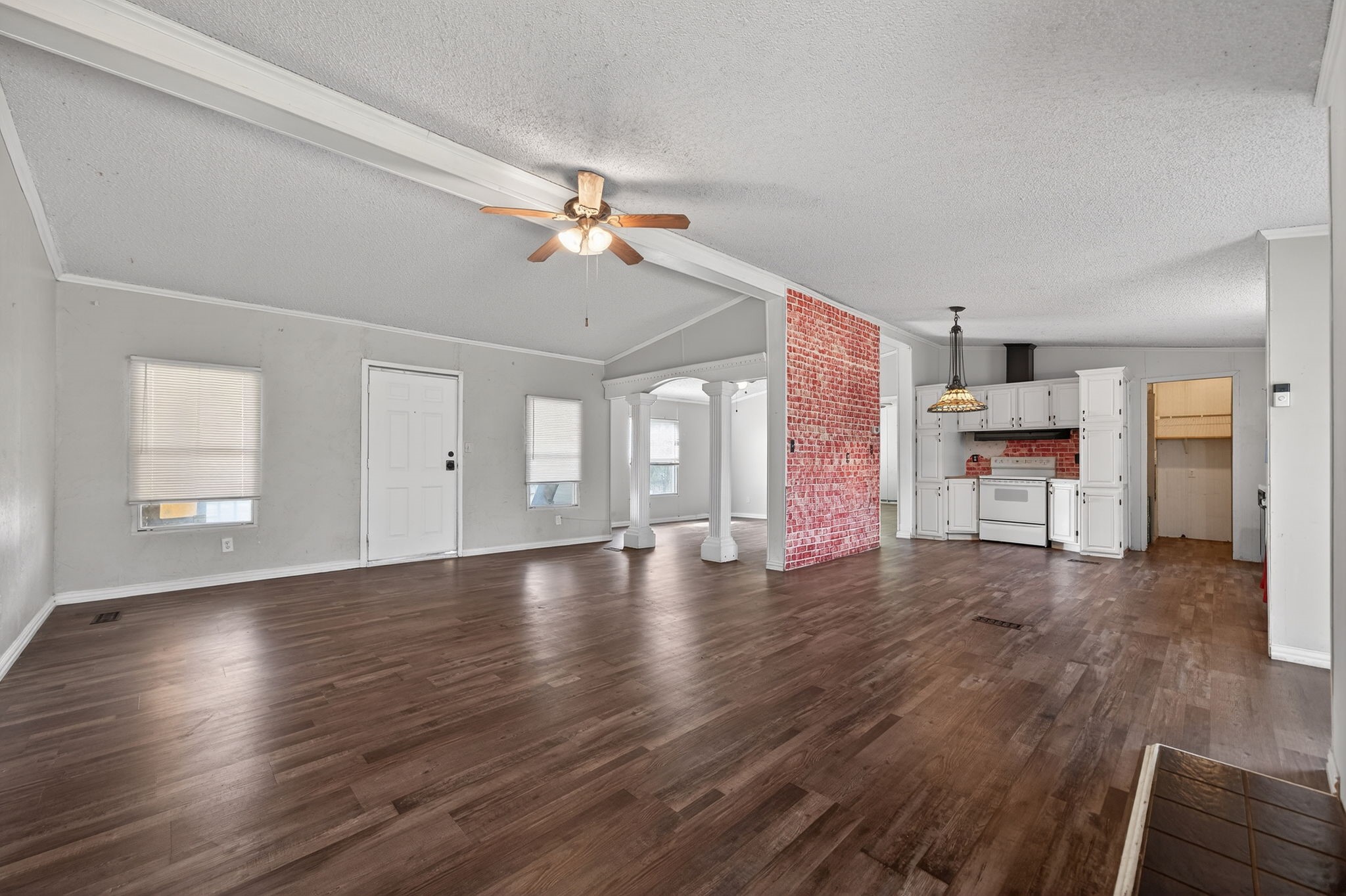 109 Wallace Street, Lone Oak, TX, 75453