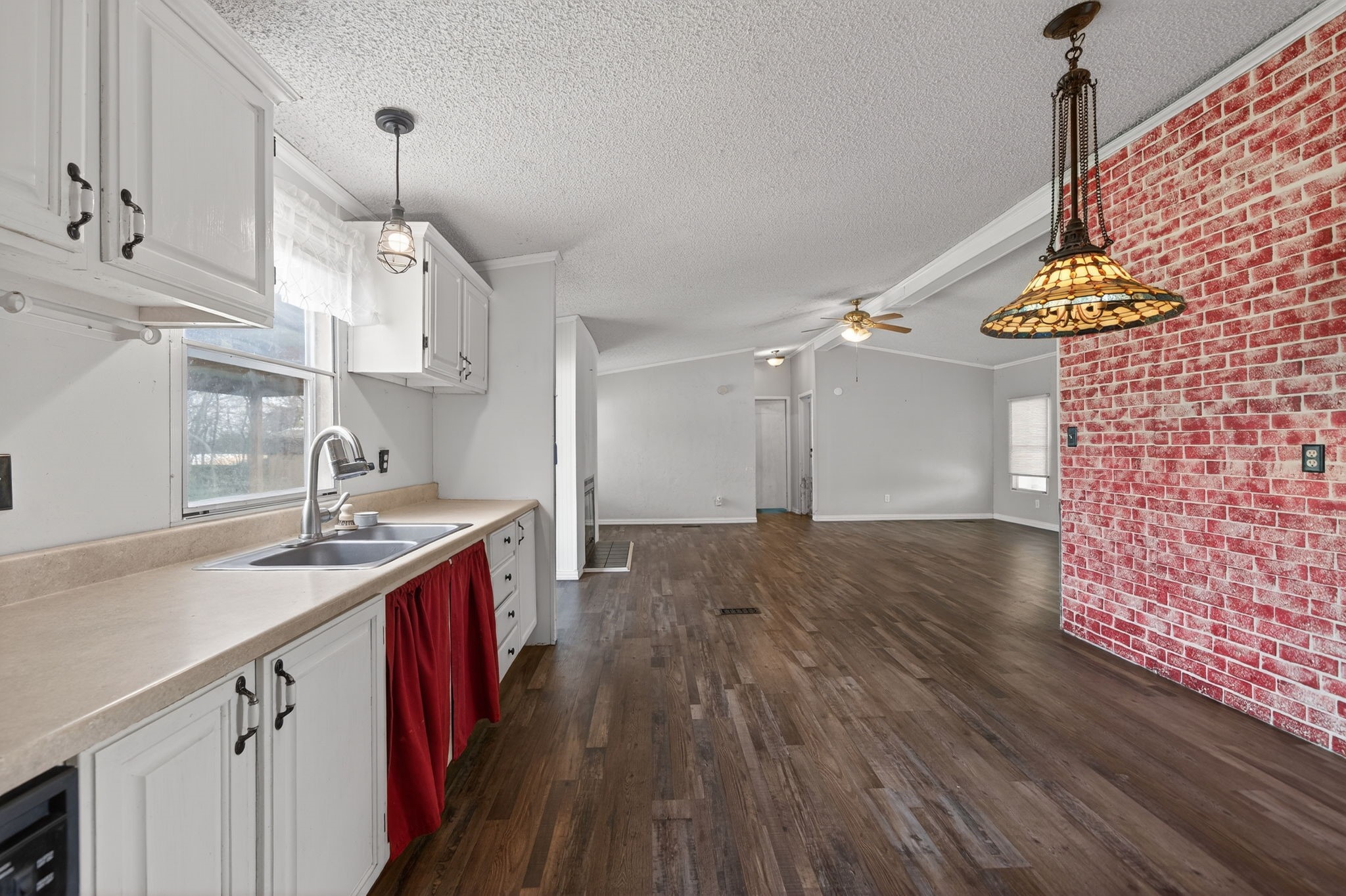 109 Wallace Street, Lone Oak, TX, 75453