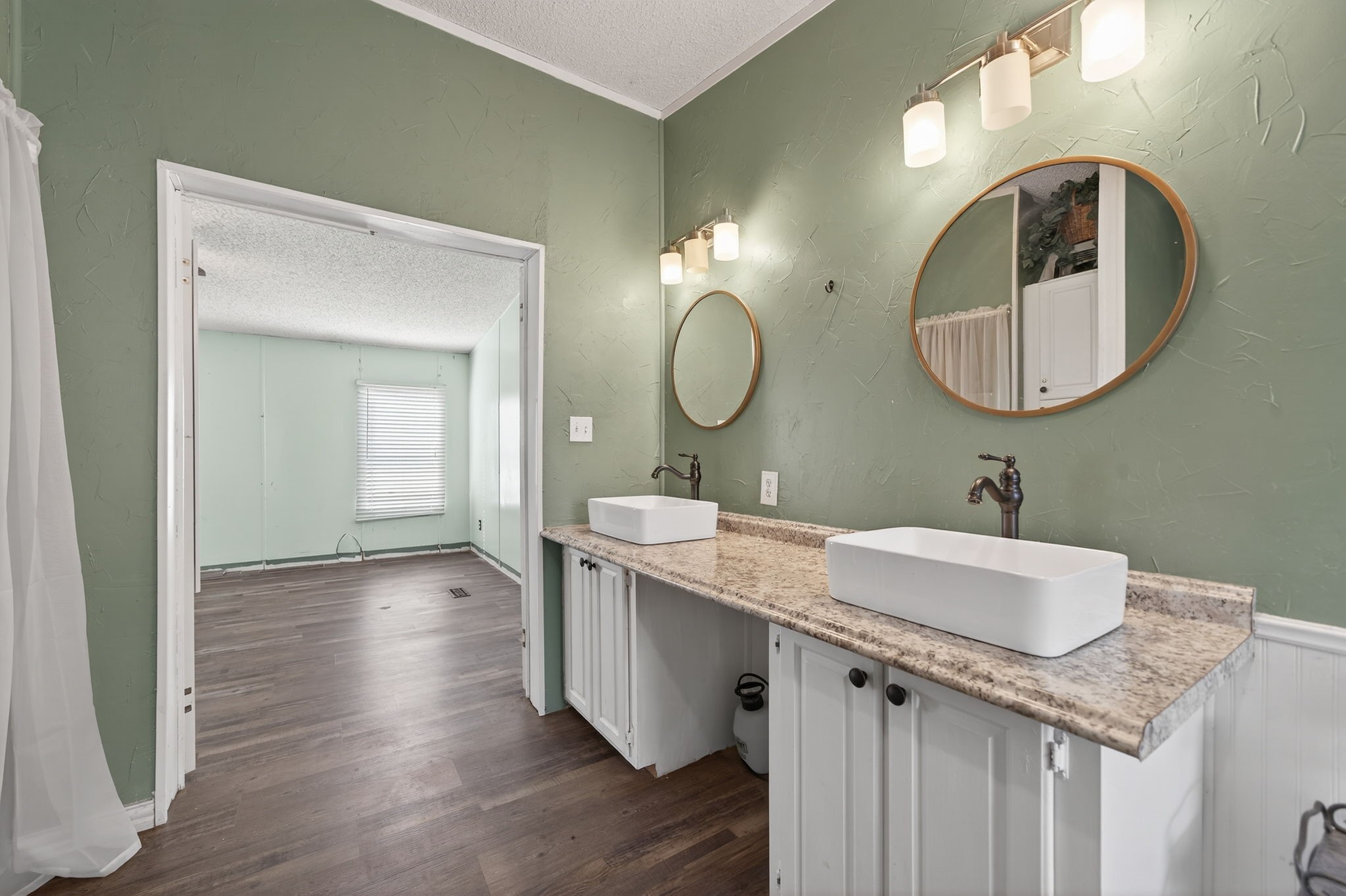 109 Wallace Street, Lone Oak, TX, 75453