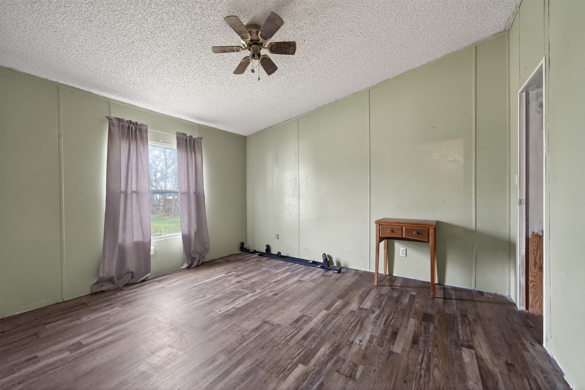 109 Wallace Street, Lone Oak, TX, 75453