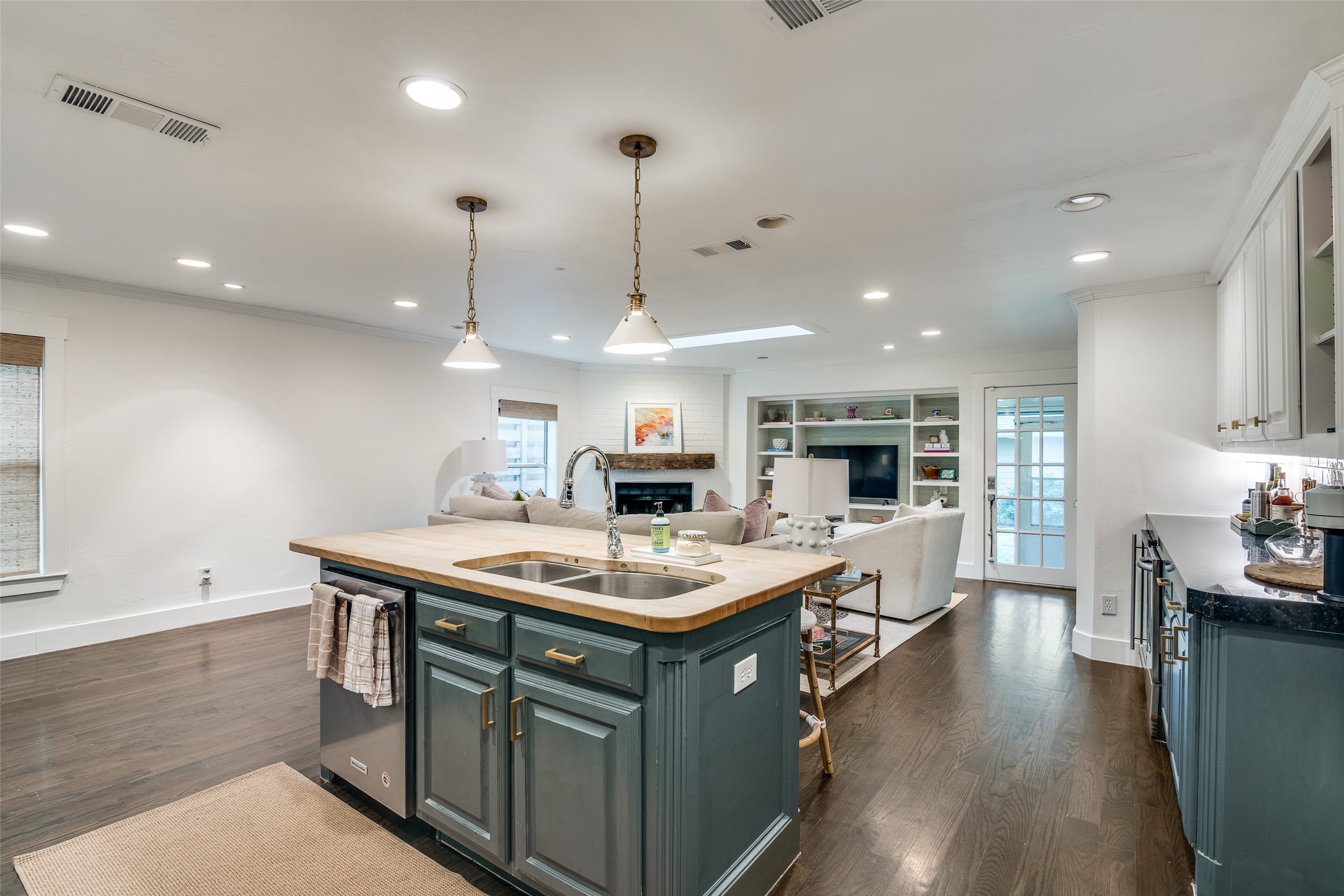 5947 Goodwin Avenue, Dallas, TX, 75206